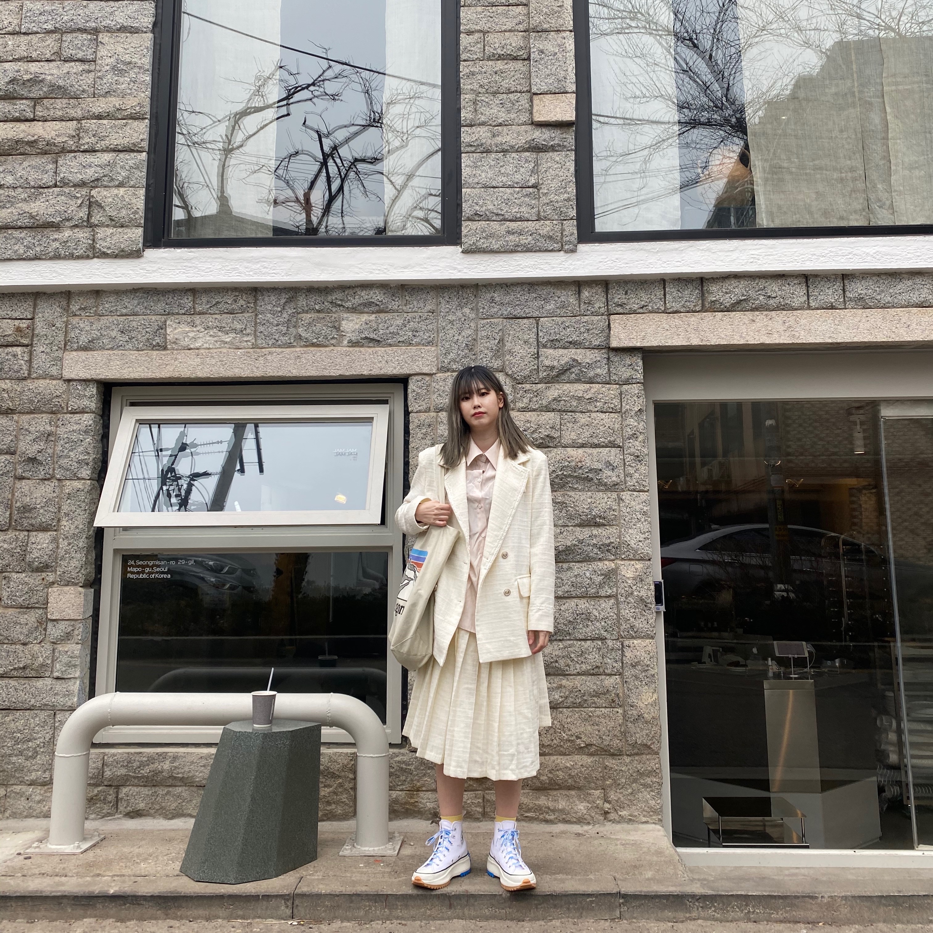 Converse x JW Anderson Run Star Hike Hi White 착용 스타일 - 4