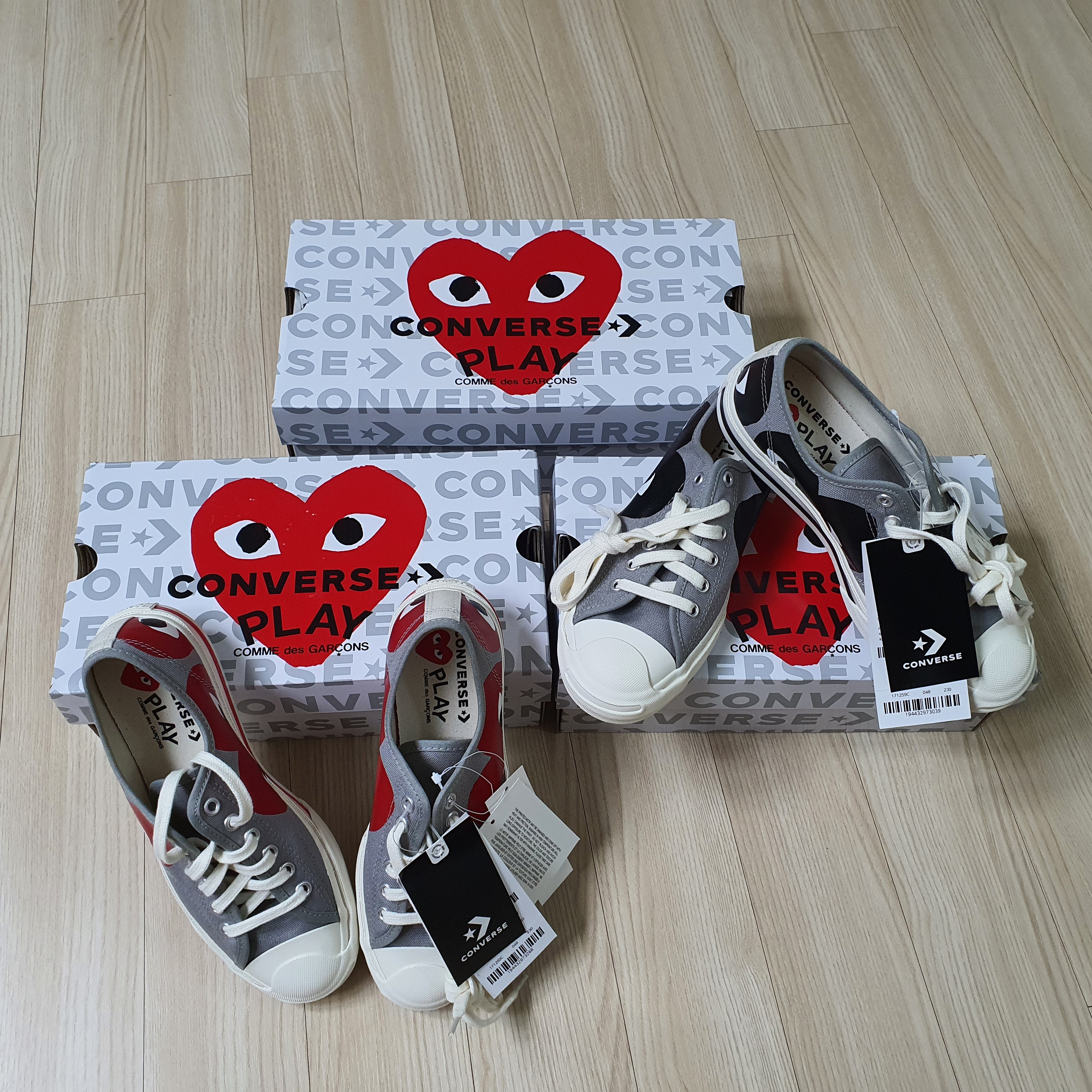 Converse x Play Comme des Garcons Jack Purcell Drizzle Black, Converse x Play Comme des Garcons Jack Purcell Drizzle Red 착용 스타일 - 1