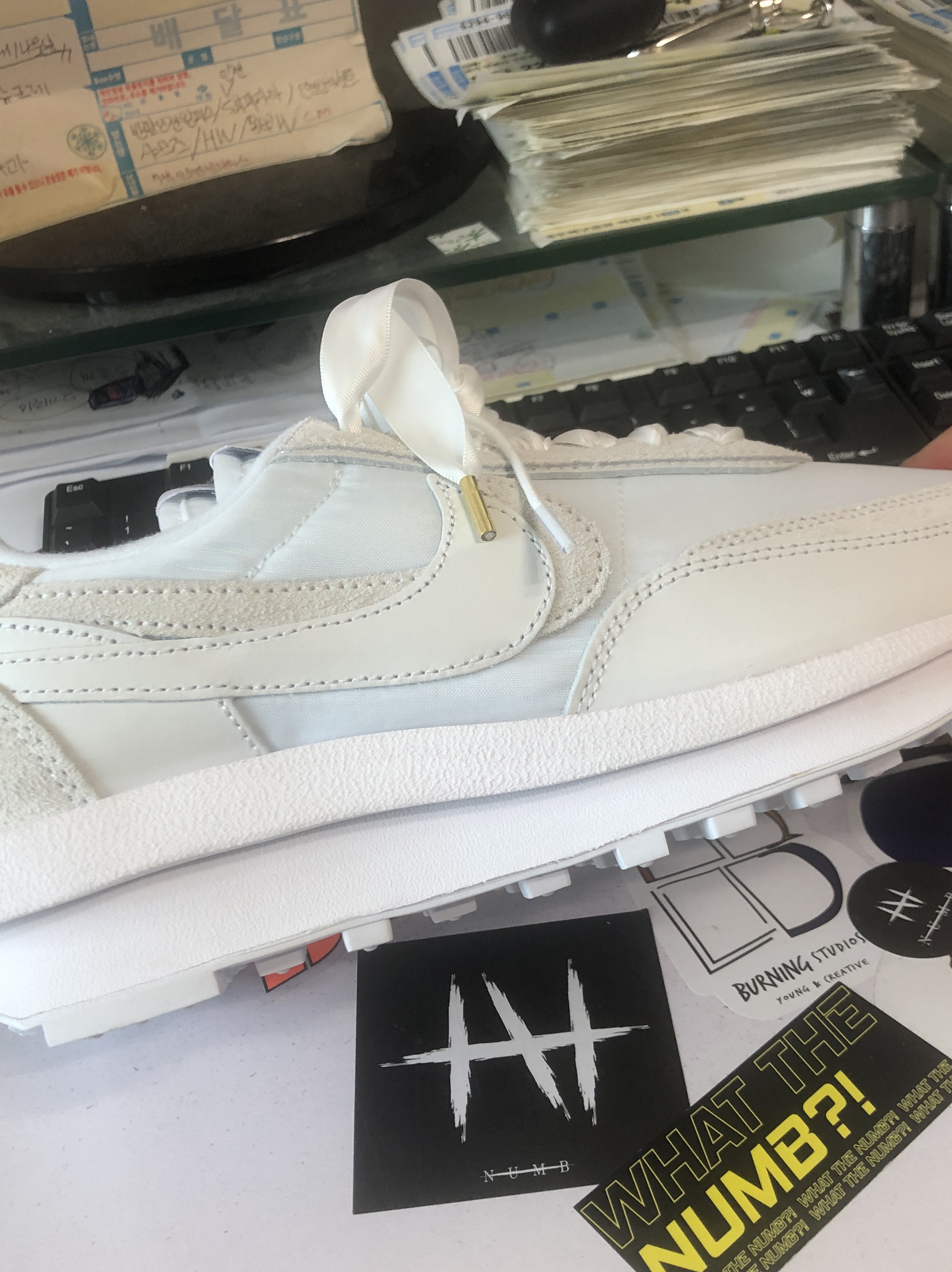 Nike x Sacai LDWaffle White Nylon 착용 스타일 - 3
