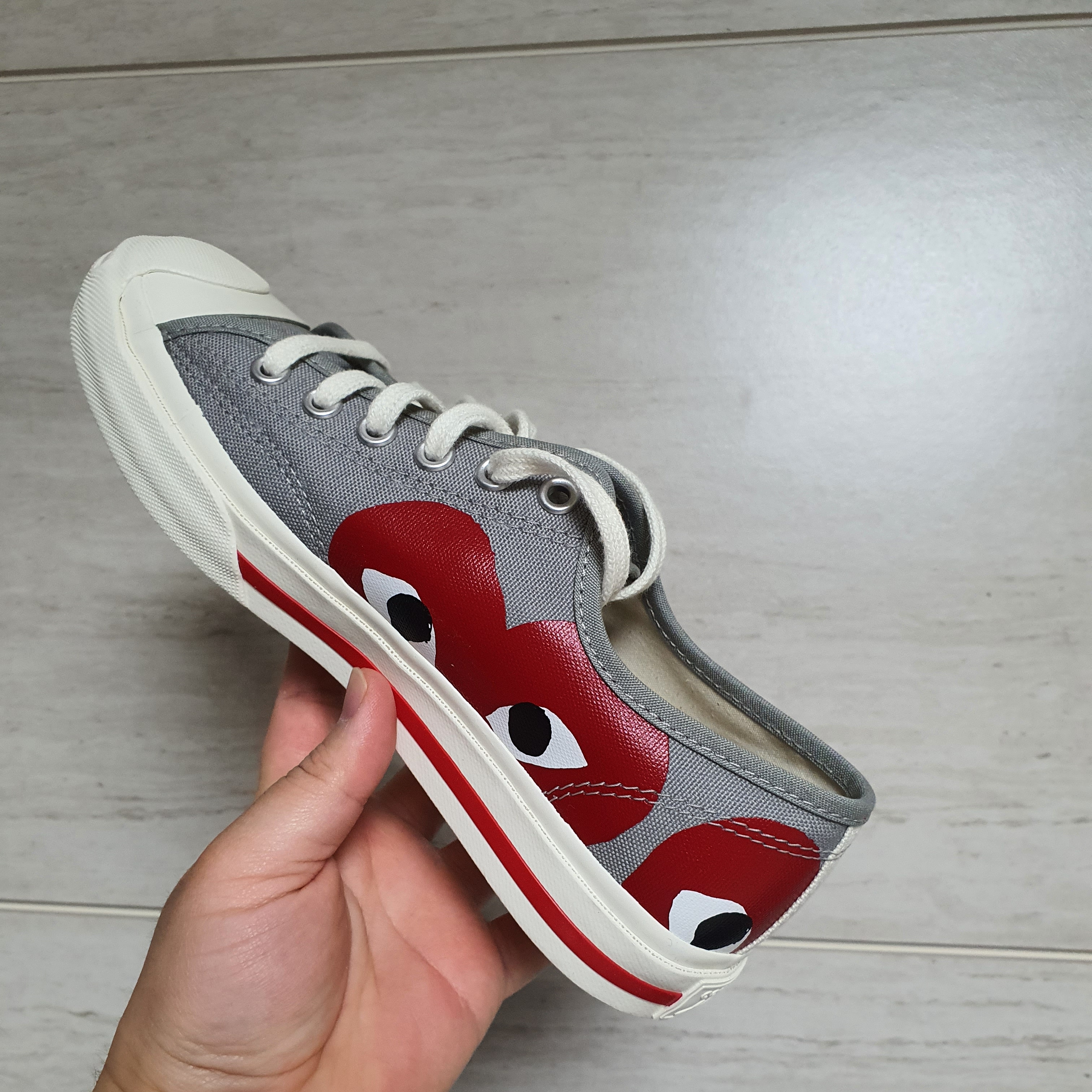 Converse x Play Comme des Garcons Jack Purcell Drizzle Red 착용 스타일 - 3