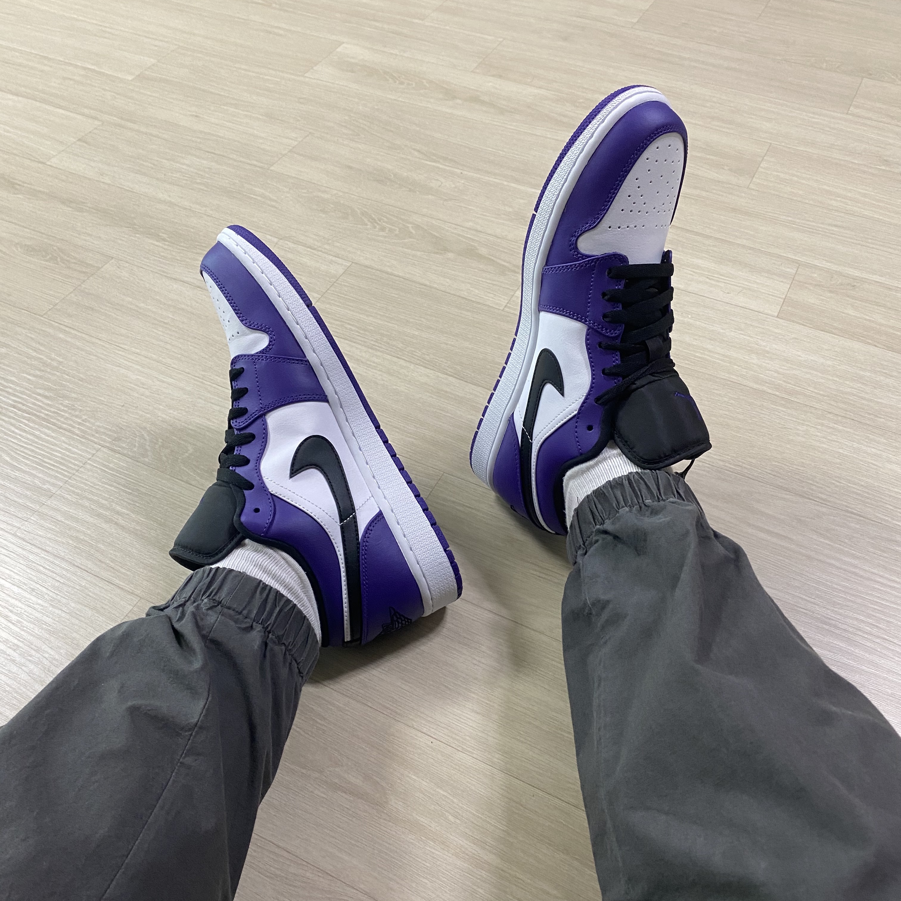 Jordan 1 Low Court Purple 2020 착용 스타일 - 2