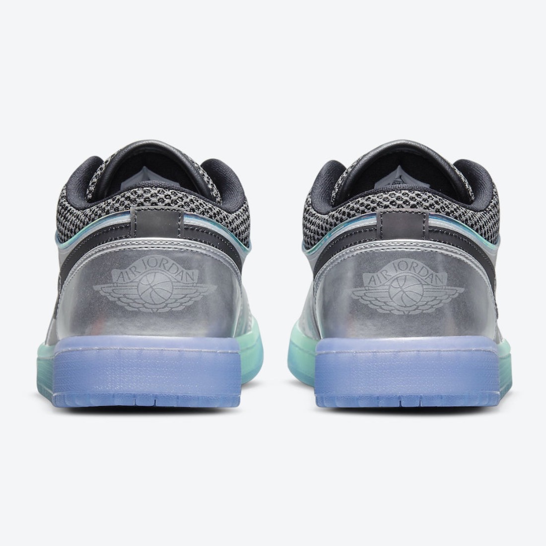 (W) Jordan 1 Low SE Toggle Silver 착용 스타일 - 4