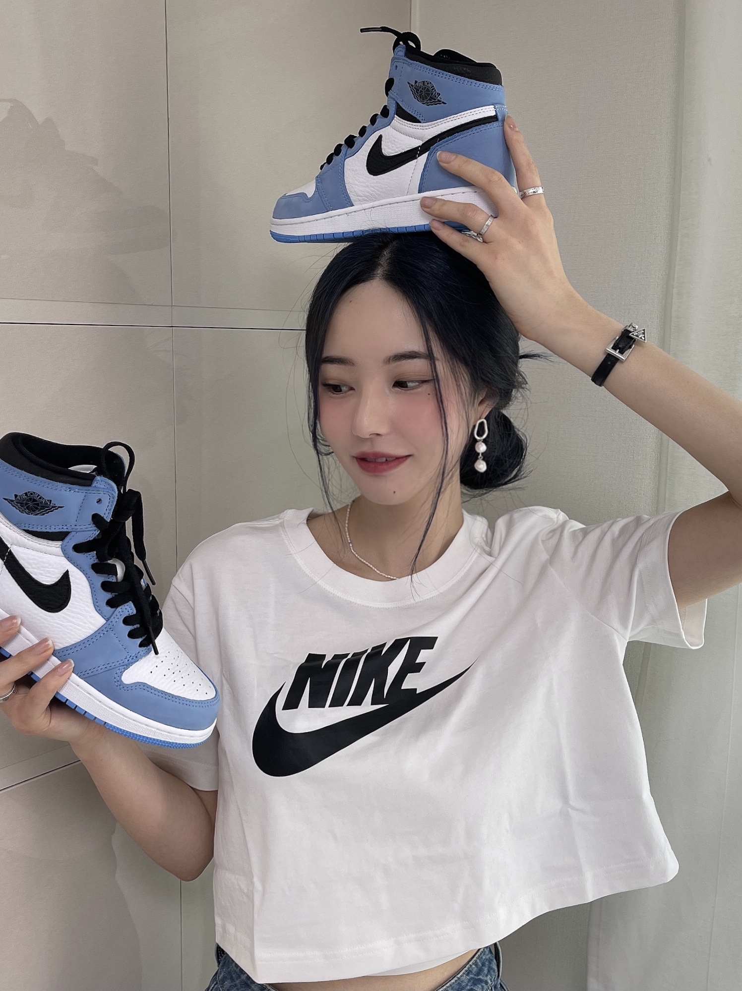 Jordan 1 Retro High OG University Blue, (GS) Jordan 1 Retro High OG University Blue 착용 스타일 - 2