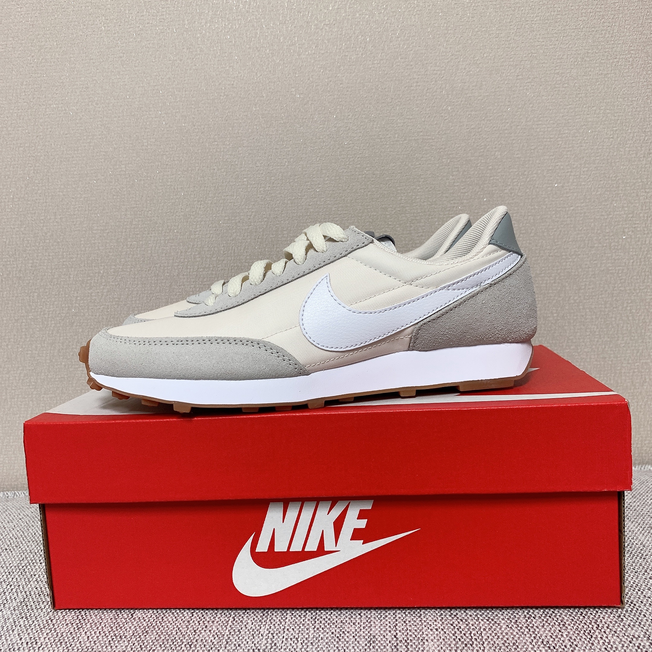 (W) Nike Daybreak Summit White 착용 스타일