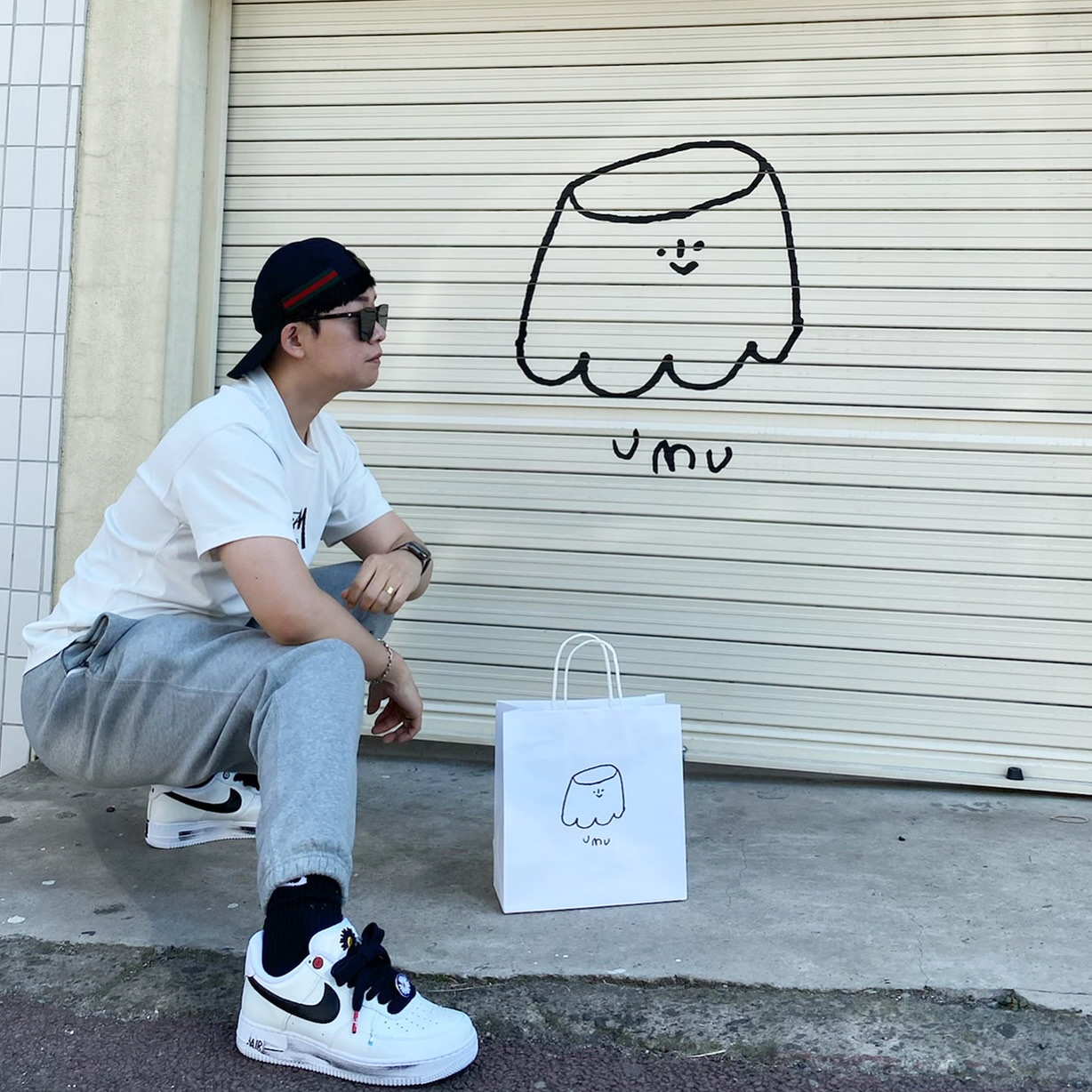 Nike x Peaceminusone Air Force 1 Low Para-Noise 2.0, Nike x Stussy WT T-Shirt White - Asia 착용 스타일