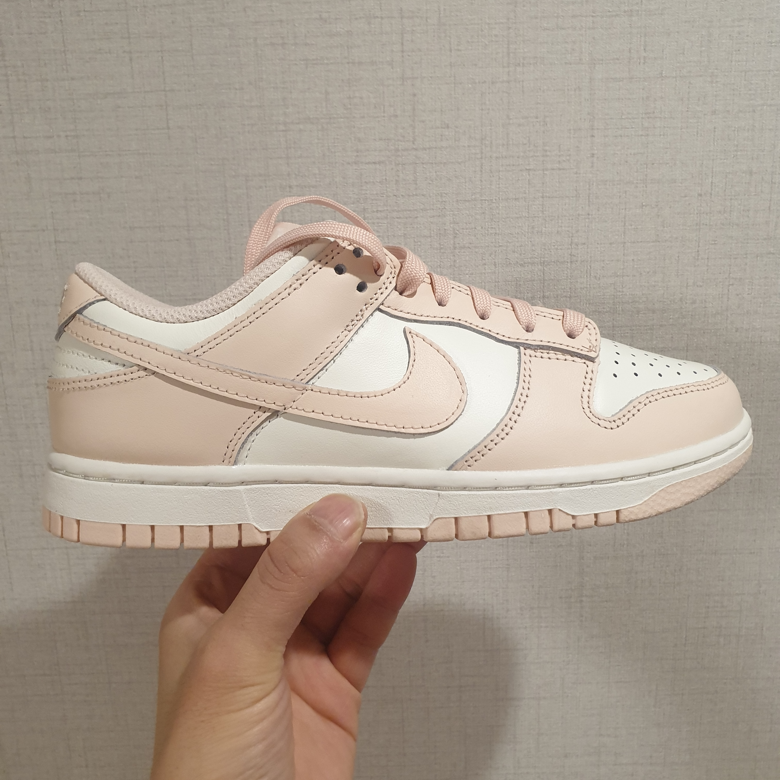 (W) Nike Dunk Low Orange Pearl 착용 스타일