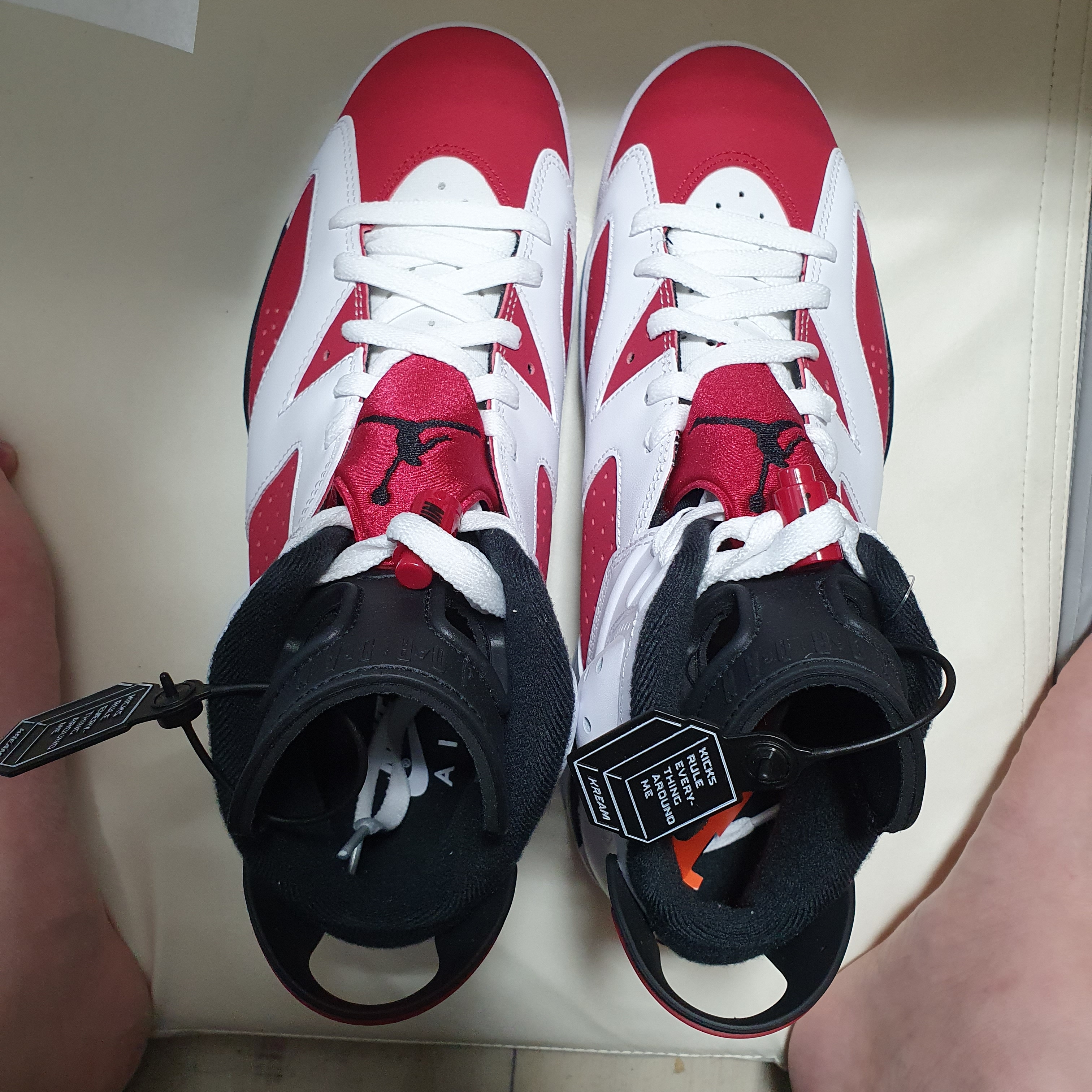 Jordan 6 Retro Carmine 2021 착용 스타일 - 3