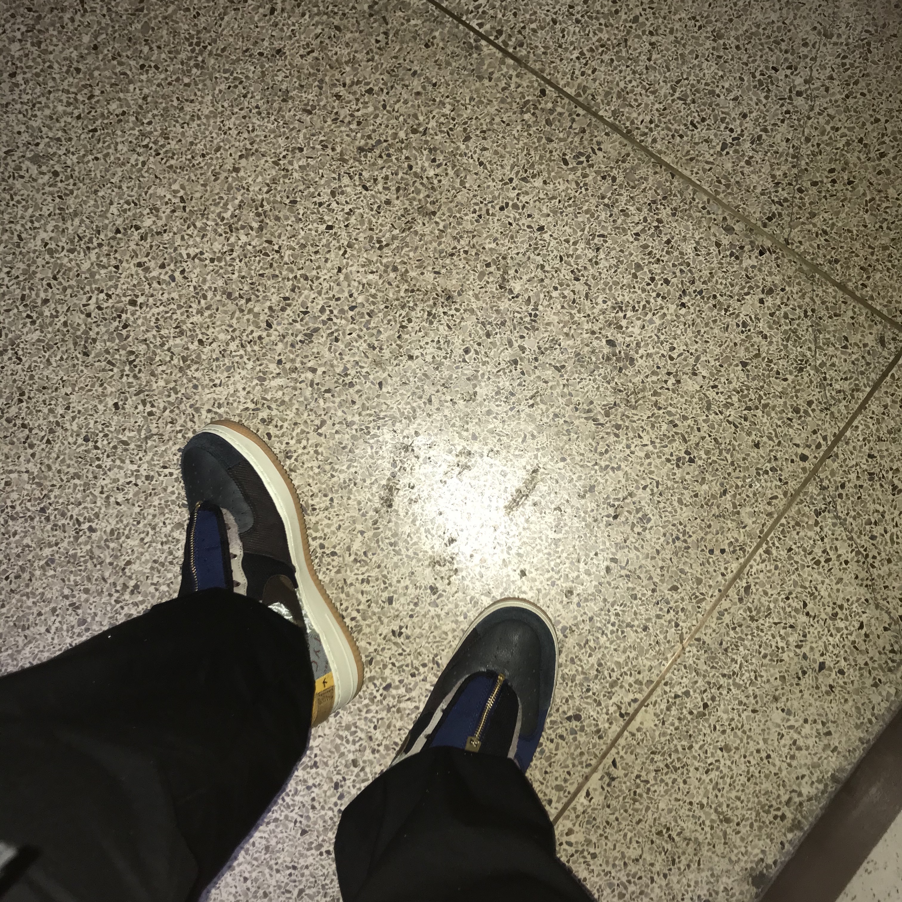 Nike x Travis Scott Air Force 1 Low Cactus Jack 착용 스타일 - 2
