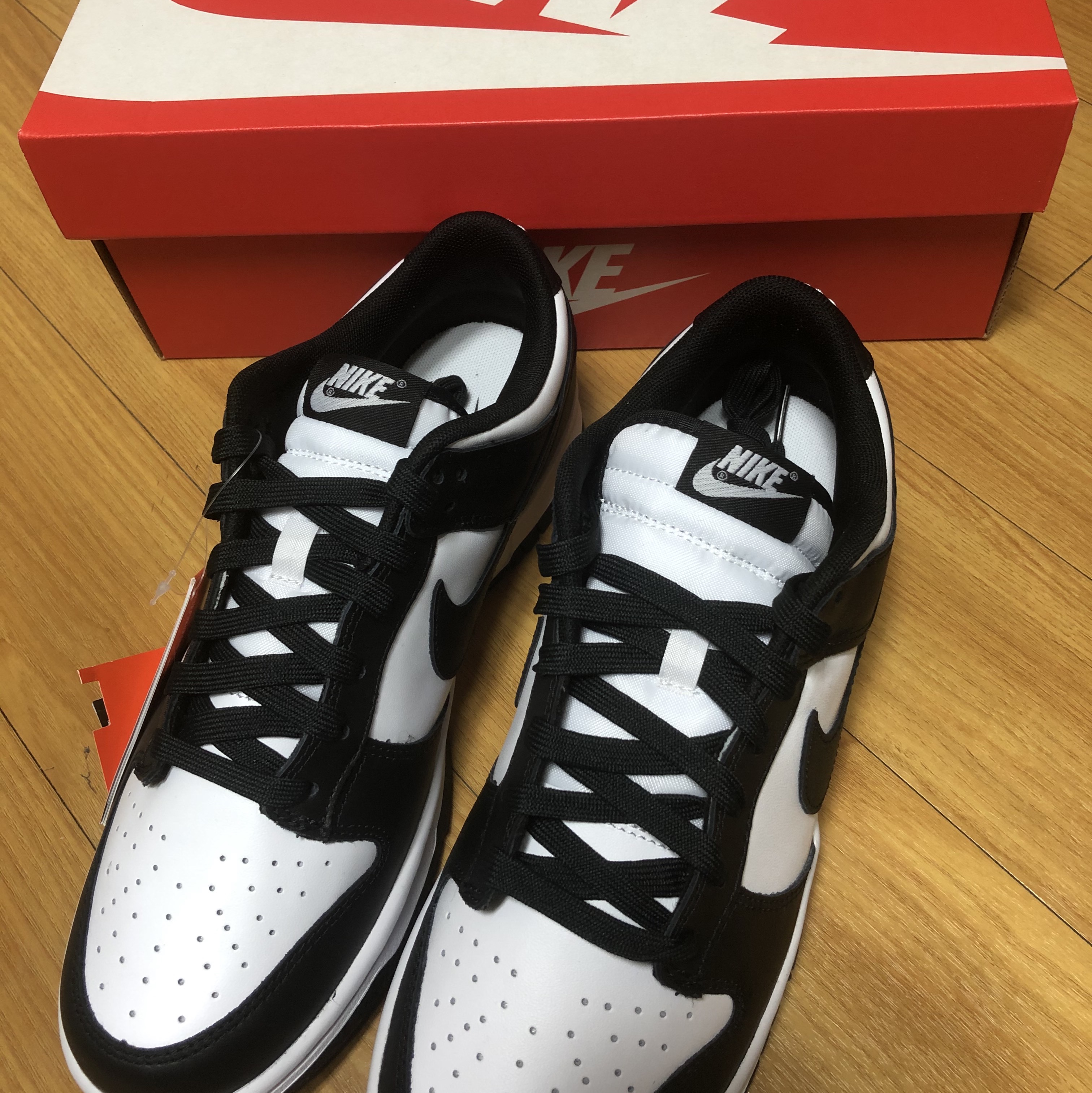 Nike Dunk Low Retro Black 착용 스타일