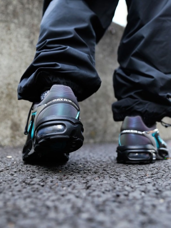 Nike x Skepta Air Max Tailwind 5 Chrome Blue 착용 스타일 - 4