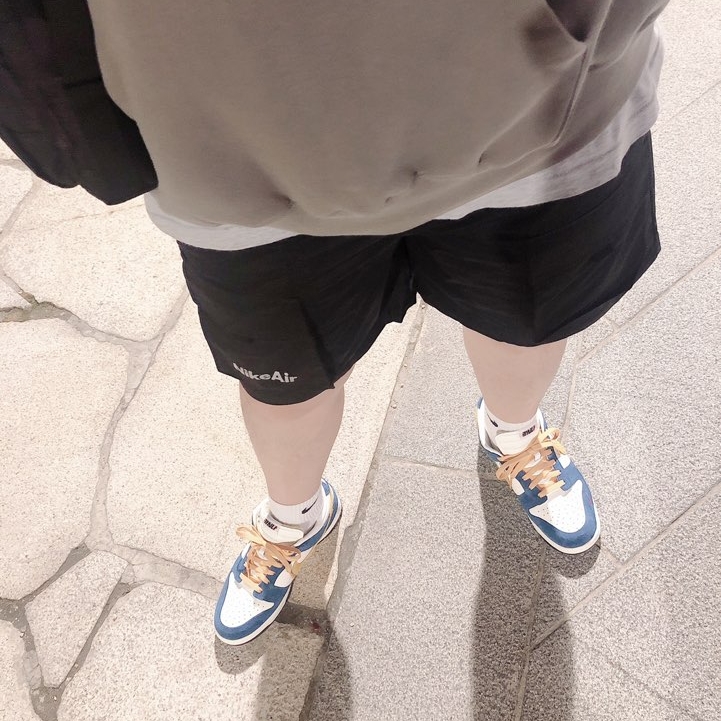 Essentials 3D Silicon Applique Pullover Hoodie Taupe - 20FW, Nike x Kasina Dunk Low 80's Bus 착용 스타일 - 2