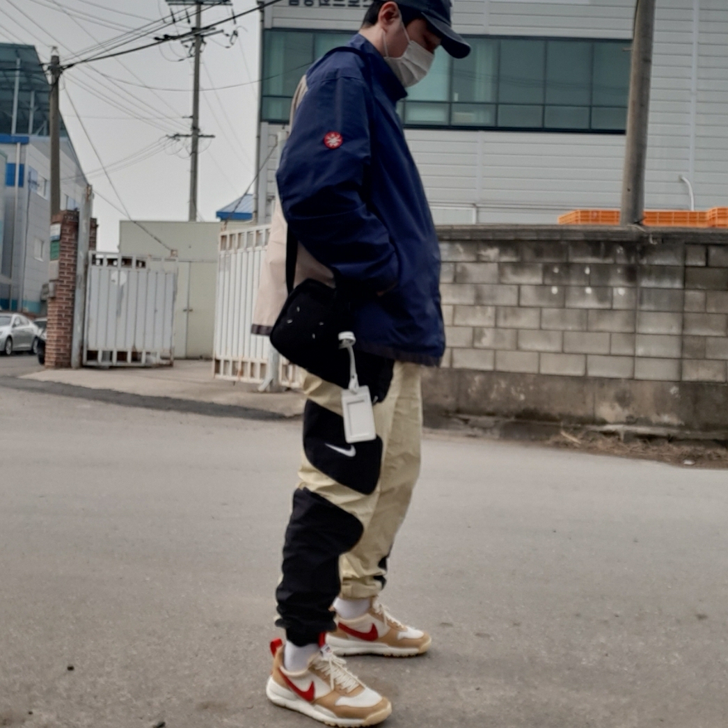 Supreme Pigment Print S Logo 6-Panel Black - 20SS, Nike x Tom Sachs Mars Yard Shoe 2.0 Space Camp 착용 스타일