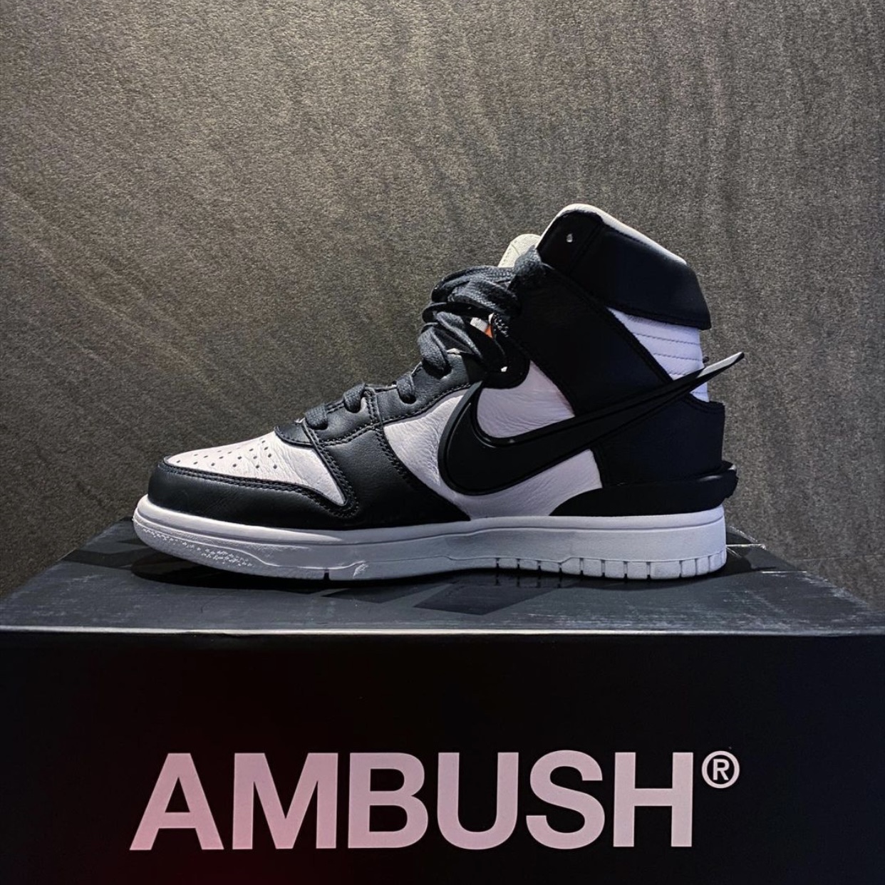 Nike x Ambush Dunk High Black 착용 스타일 - 1