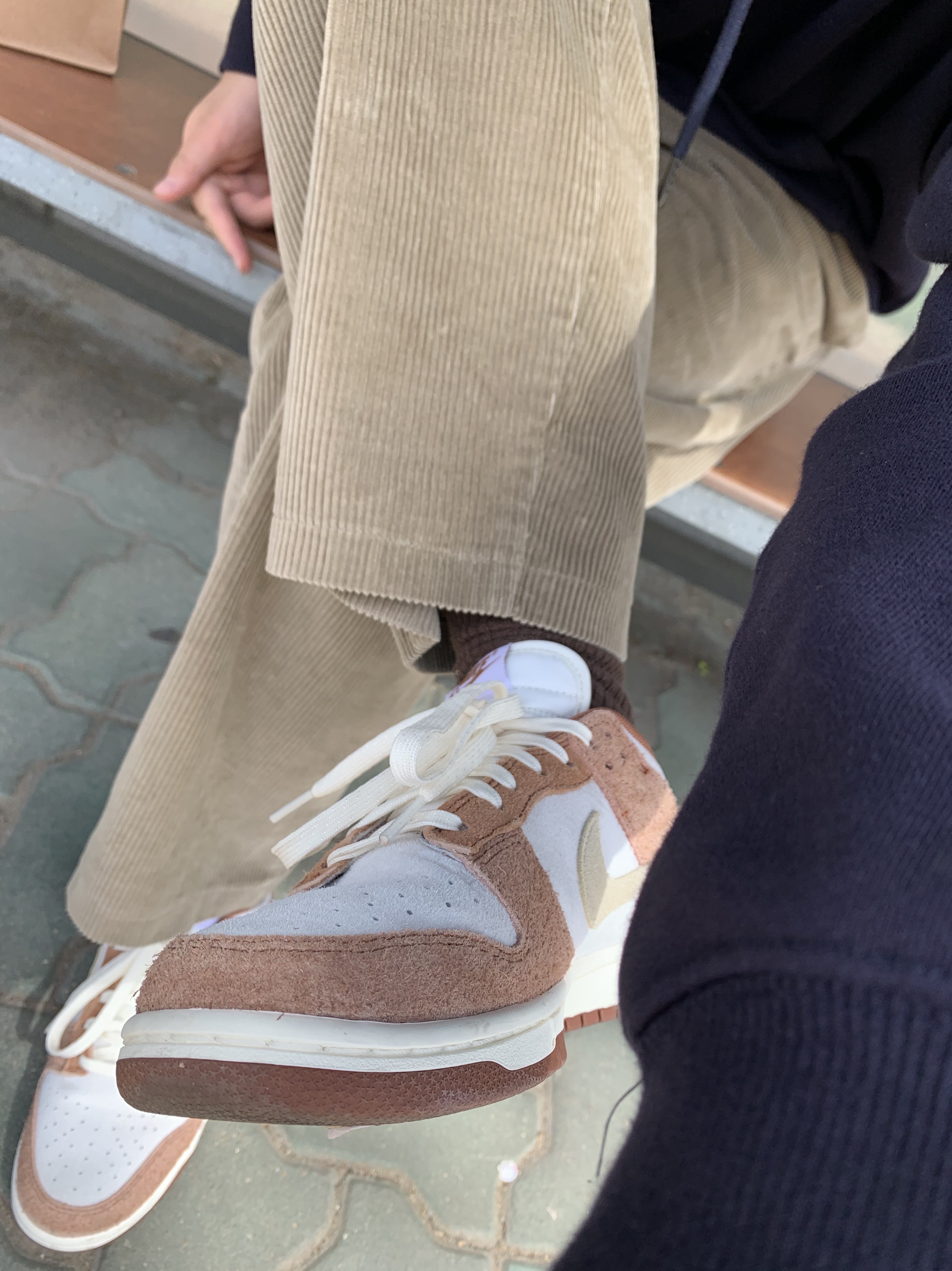 Nike Dunk Low Pro Premium Medium Curry 착용 스타일