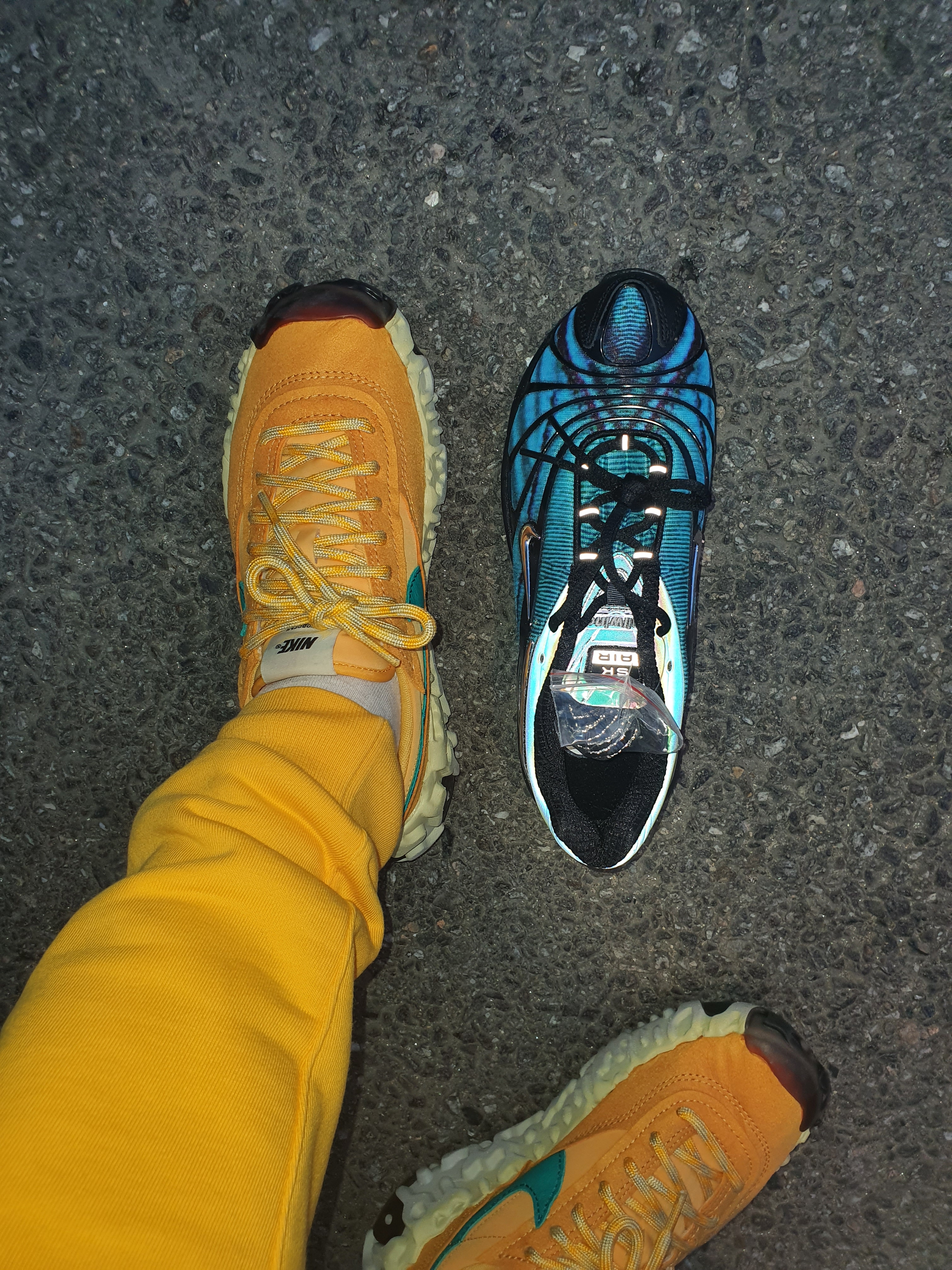 Nike Overbreak SP Khaki, Nike x Skepta Air Max Tailwind 5 Chrome Blue 착용 스타일 - 1