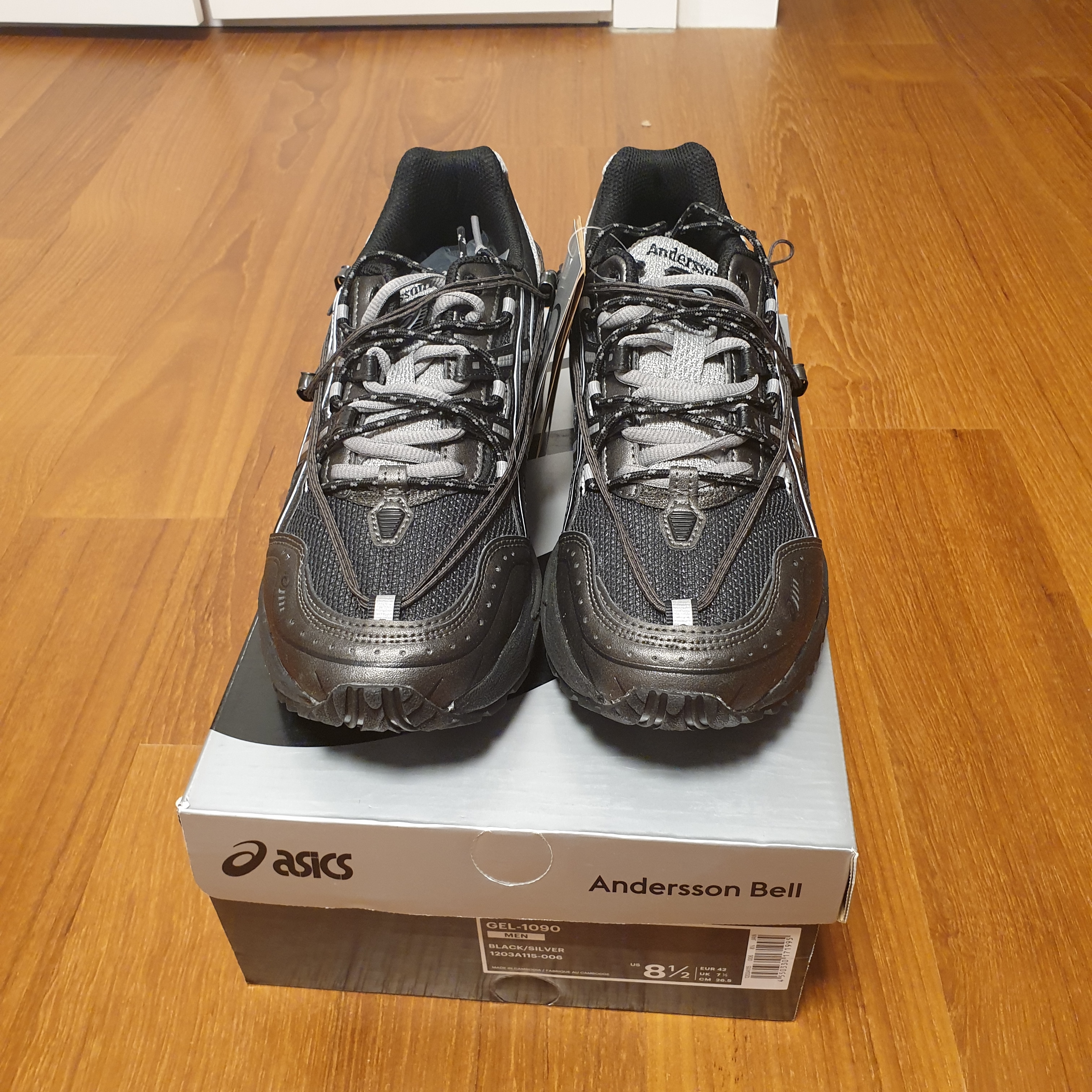 Asics x Andersson Bell Gel-1090 Black Silver 착용 스타일 - 2