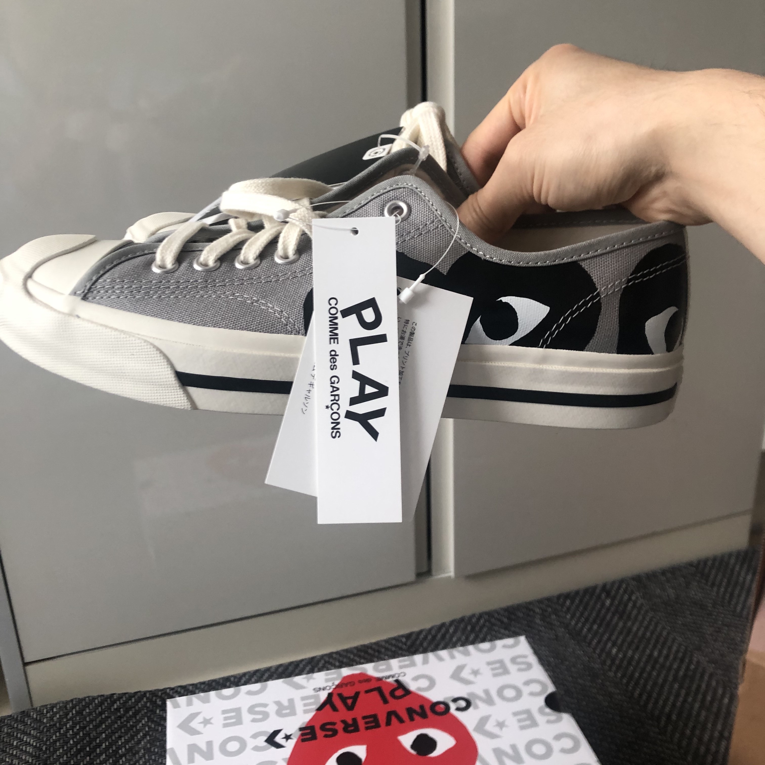 Converse x Play Comme des Garcons Jack Purcell Drizzle Black 착용 스타일 - 2