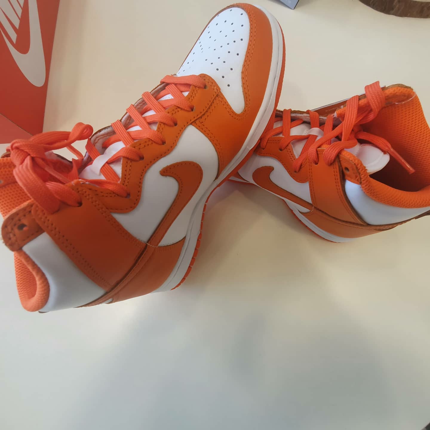 Nike Dunk High Retro Orange Blaze, Nike Dunk Low Retro Hyper Cobalt 착용 스타일 - 2