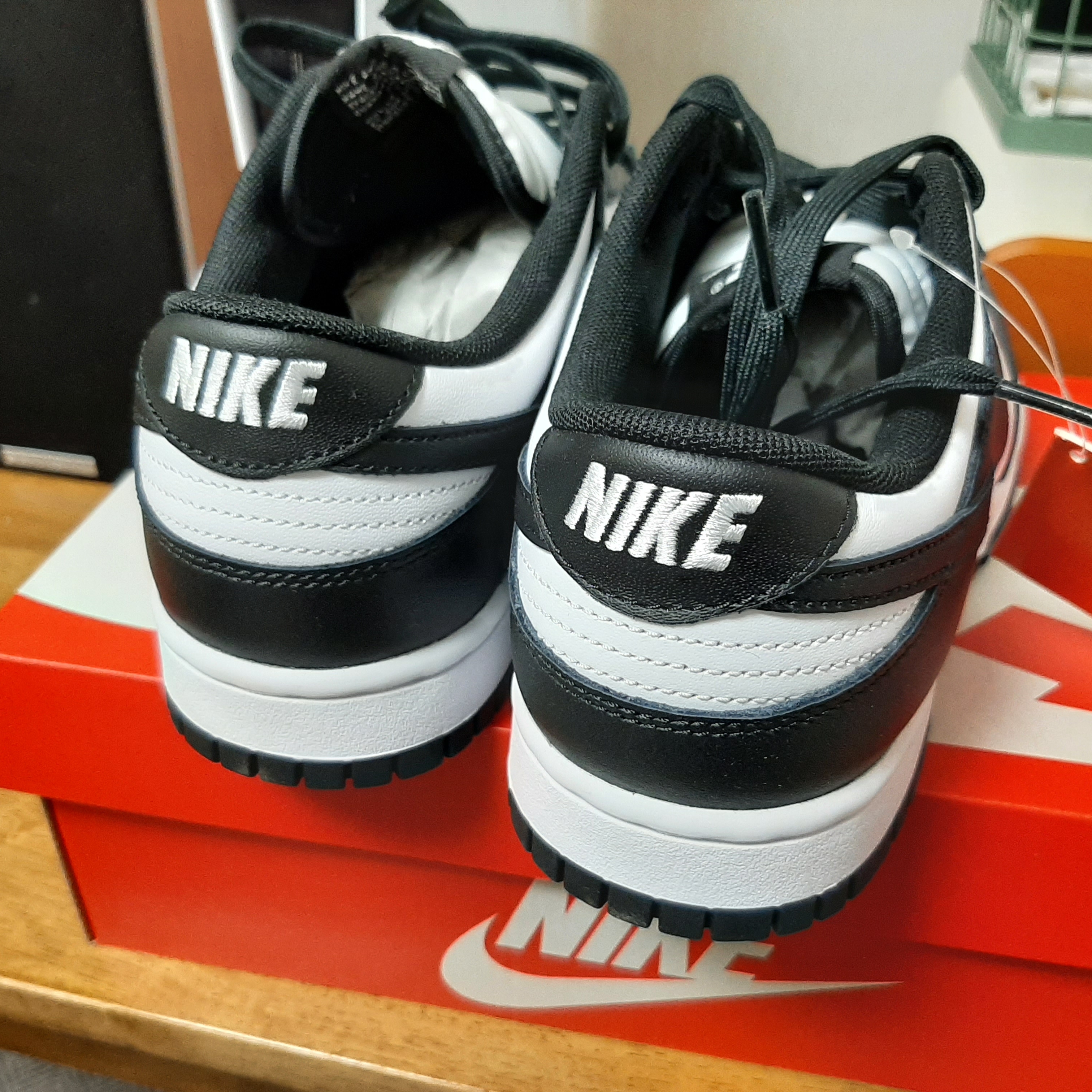 Nike Dunk Low Retro Black 착용 스타일 - 3