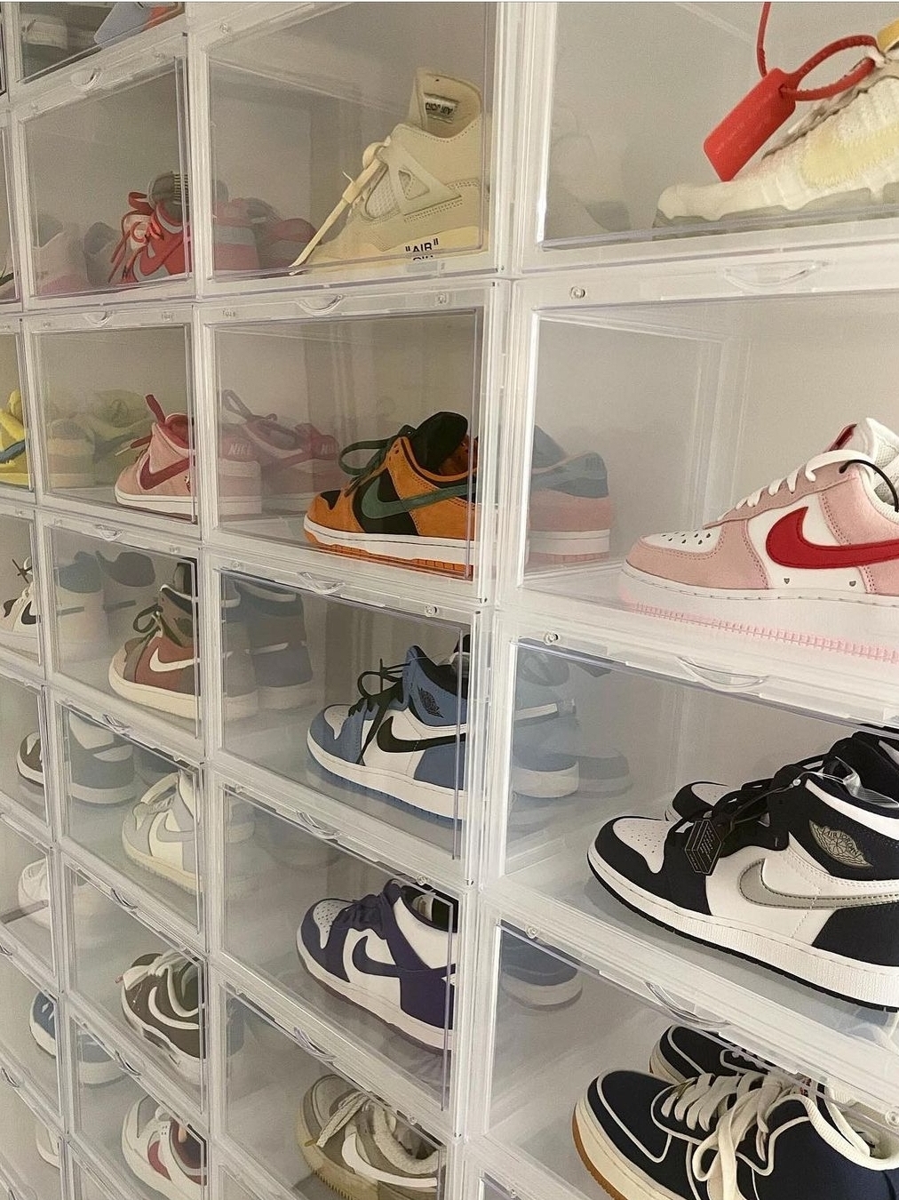 Nike x Off-White Air Max 97 Elemental Rose Serena Queen, (W) Jordan 4 x Off-White Retro SP Sail 착용 스타일 - 2