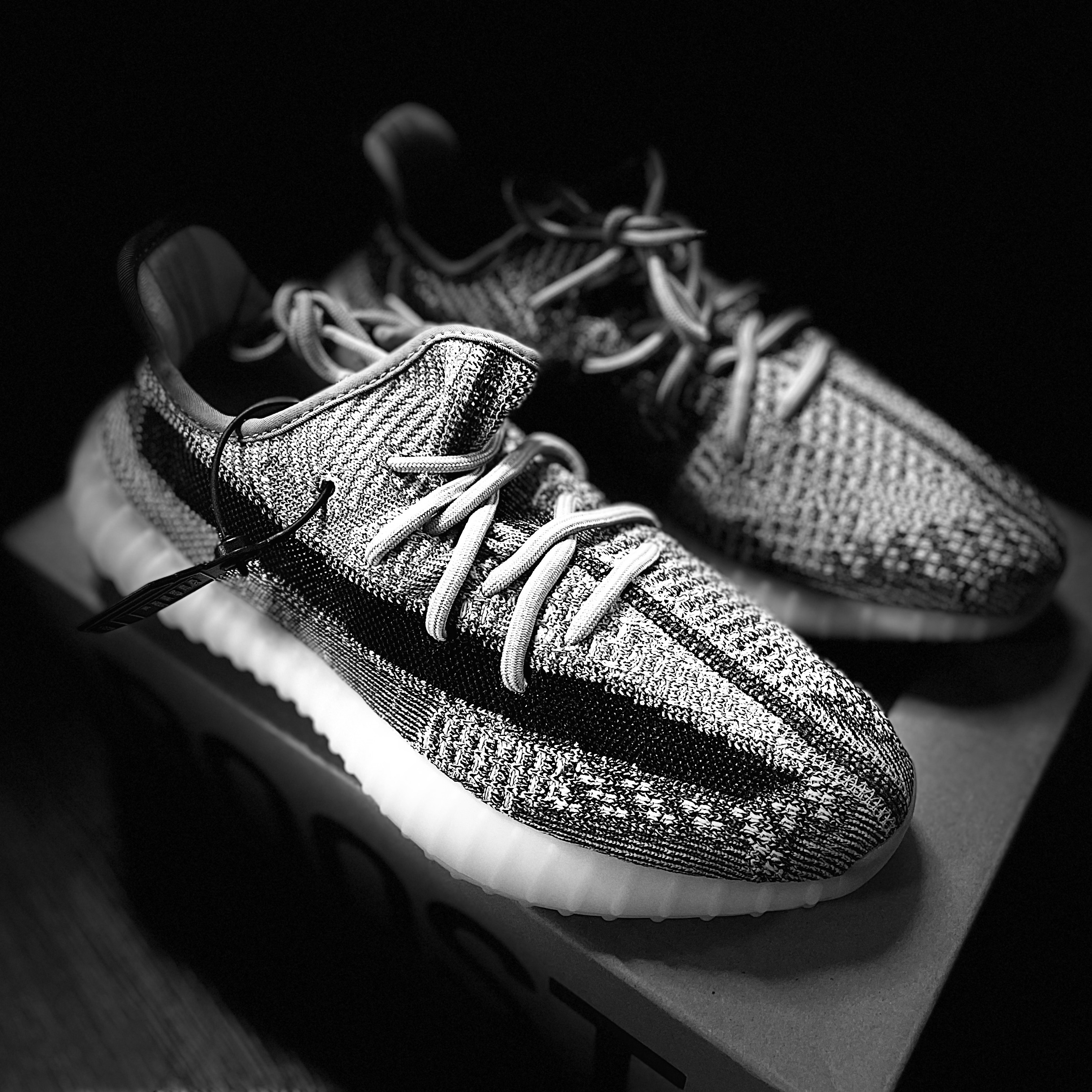 Adidas Yeezy Boost 350 V2 Zyon 착용 스타일