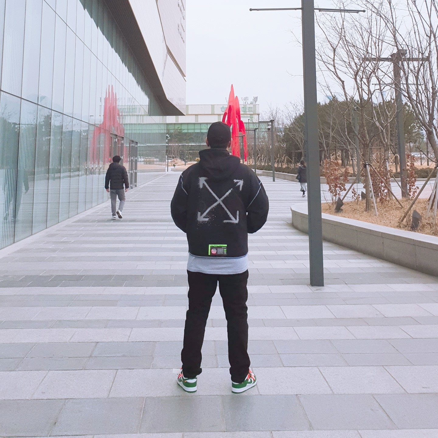 Nike x Off-White Dunk Low Pine Green, Nike x Off-White NRG RU Hoodie 착용 스타일 - 1