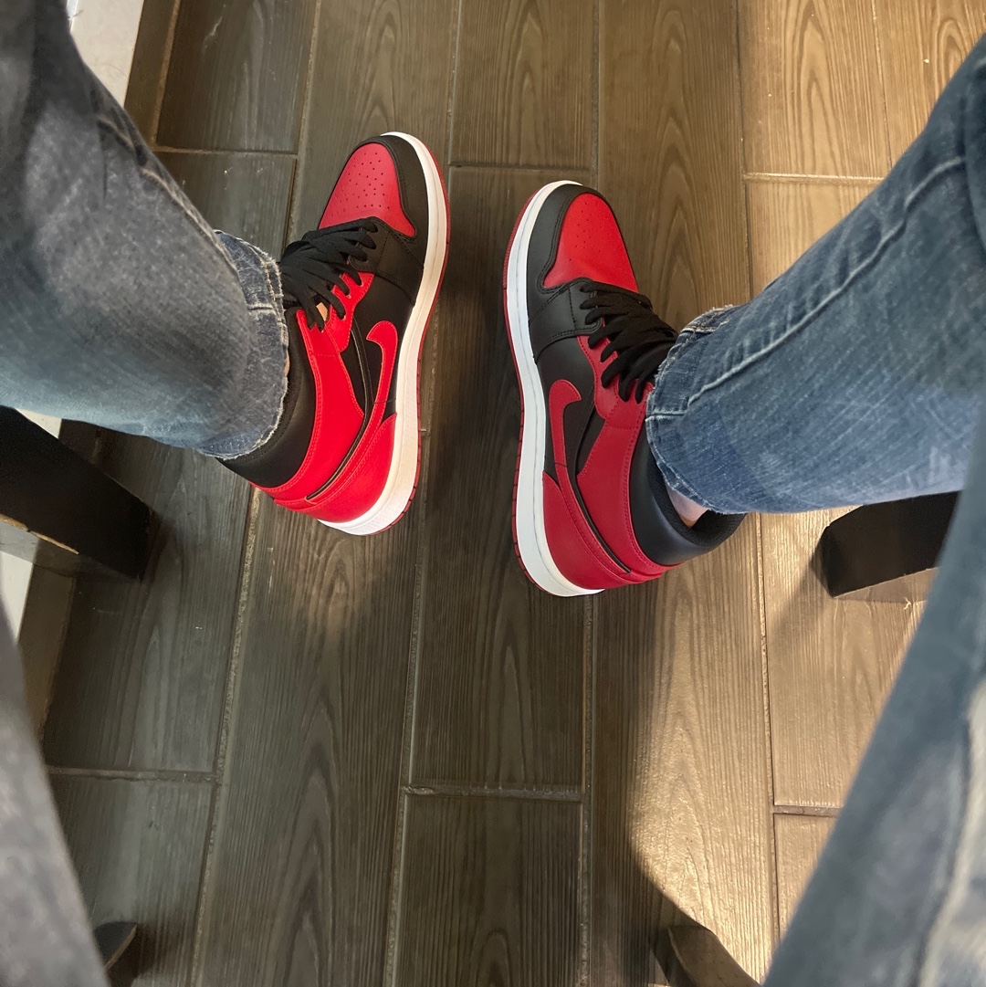 Jordan 1 Mid Bred Banned 2020 착용 스타일
