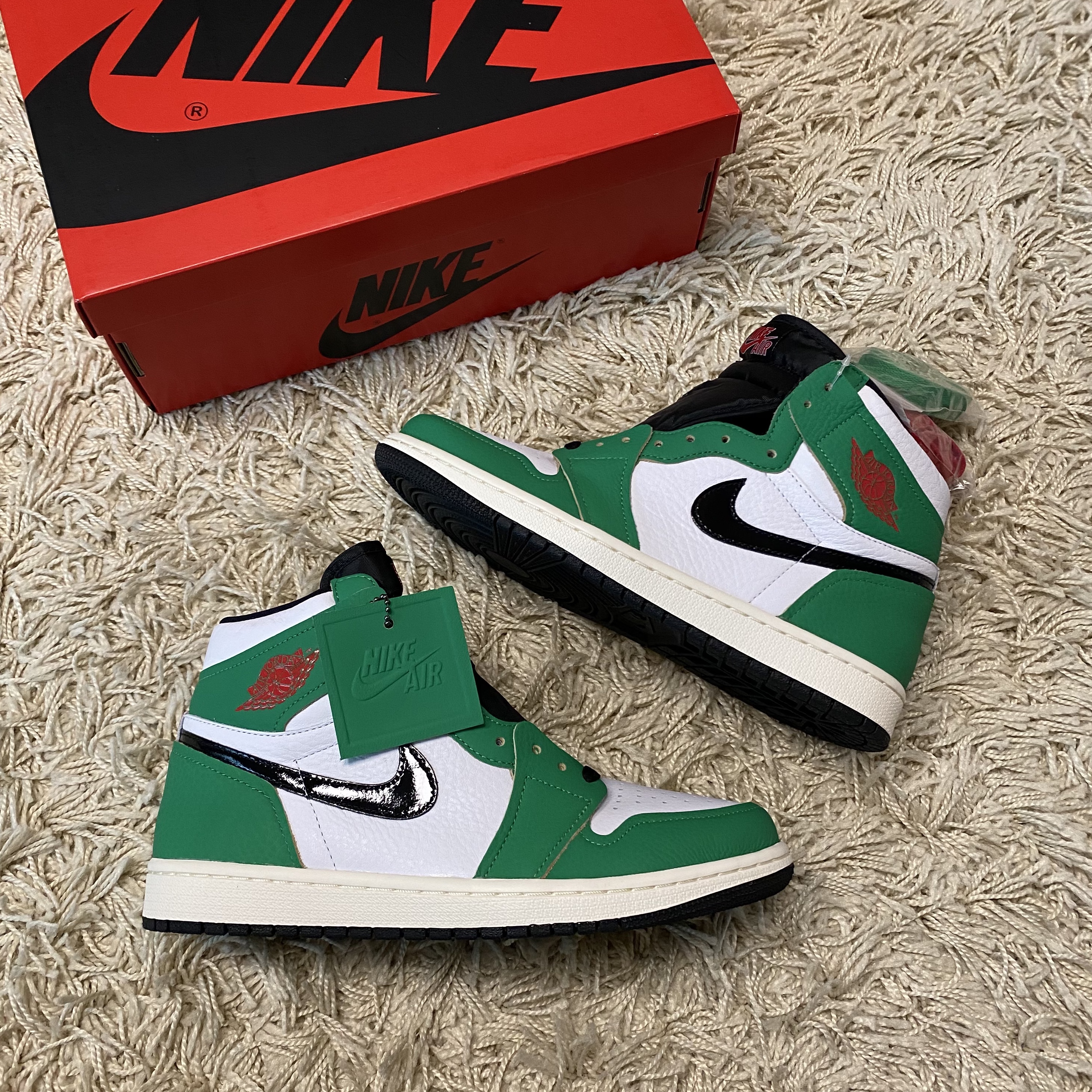 (W) Jordan 1 Retro High OG Lucky Green 착용 스타일