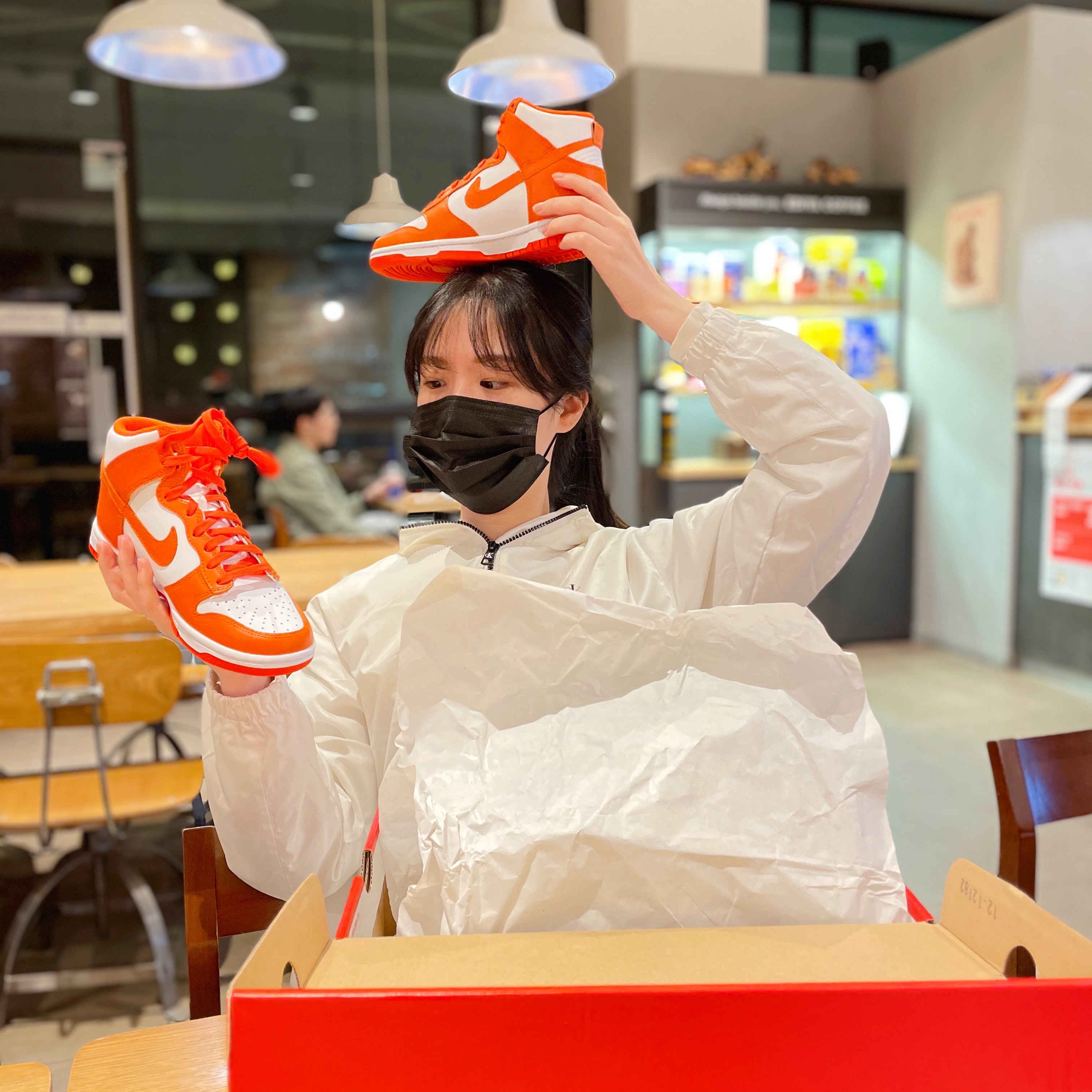 (W) Nike Dunk High Orange Blaze, Nike Dunk High Retro Orange Blaze 착용 스타일 - 1