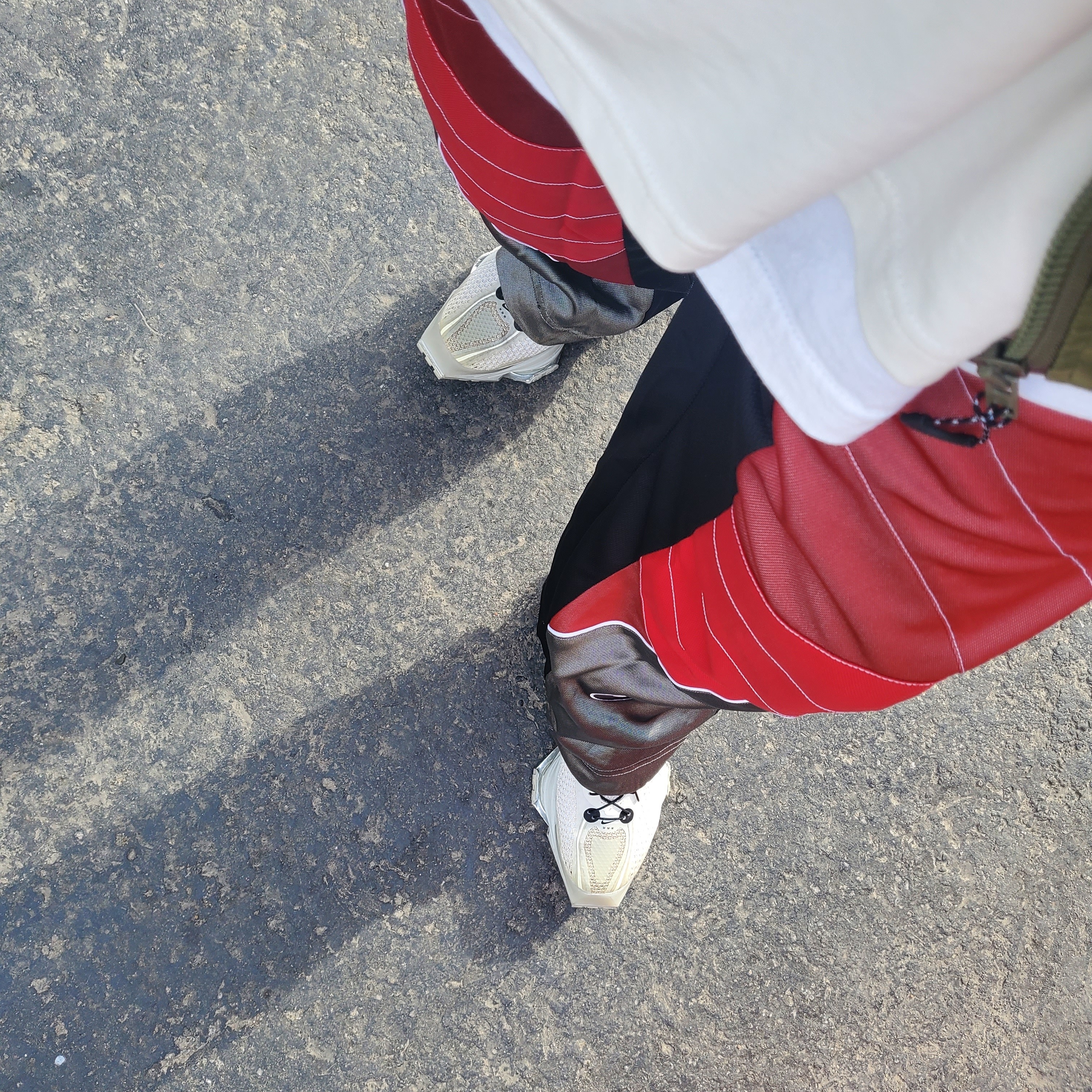 Nike x Cactus Plant Flea Market MX Rave Pants Red Grey Black - US/EU, Nike x Matthew M Williams Zoom 004 Stone 착용 스타일 - 3