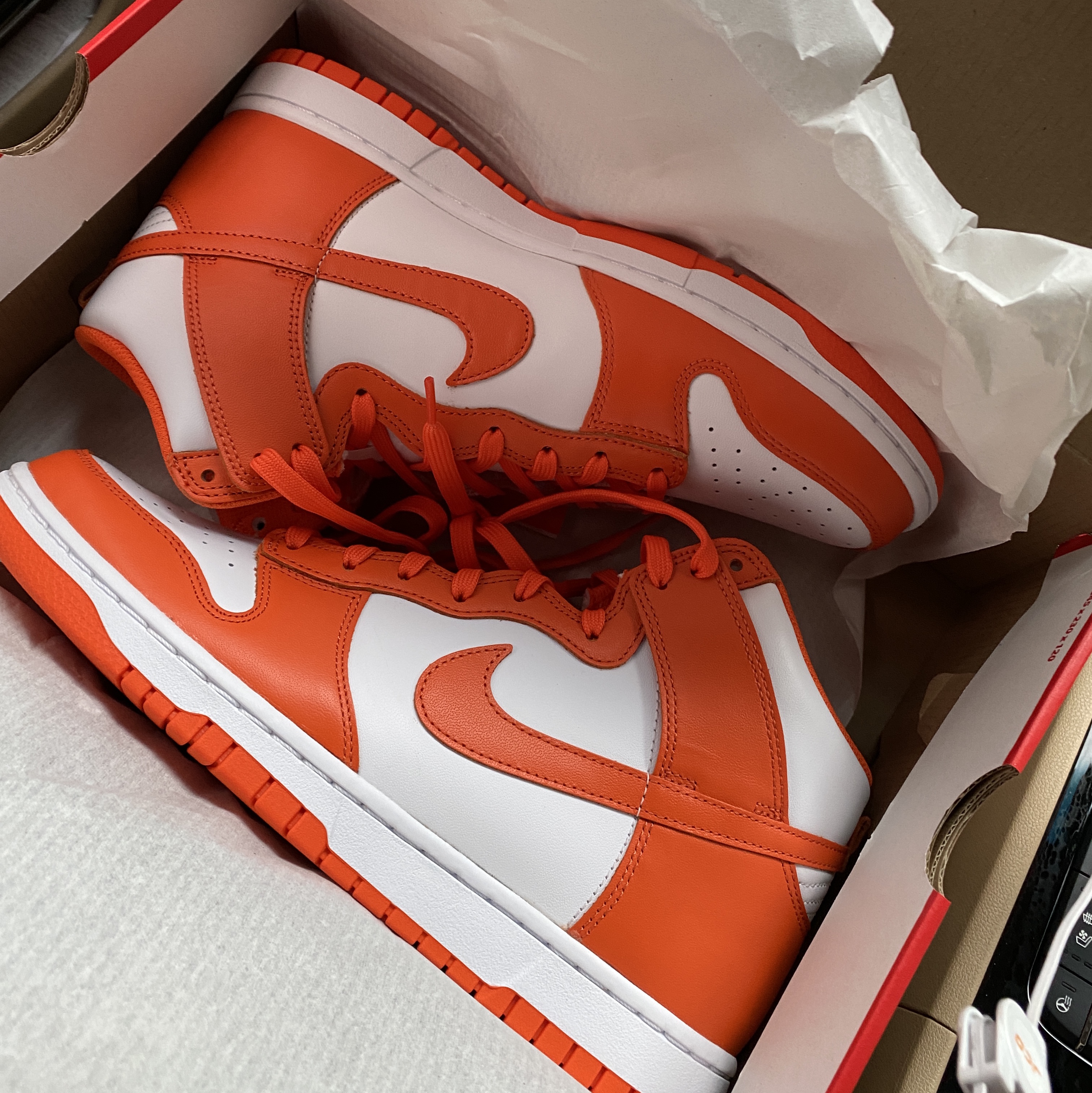 Nike Dunk High Retro Orange Blaze 착용 스타일