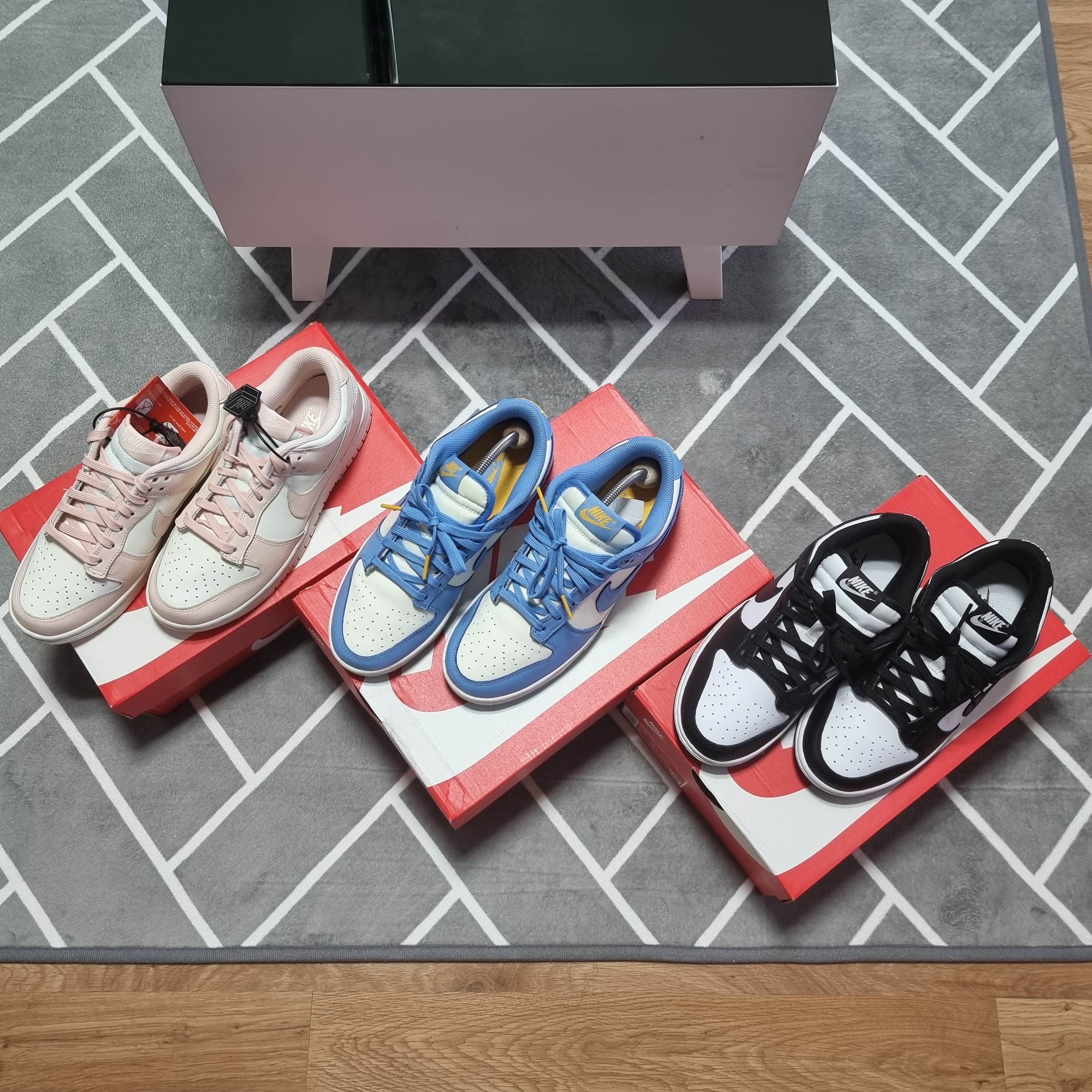 (W) Nike Dunk Low Orange Pearl, (W) Nike Dunk Low Black 착용 스타일 - 2