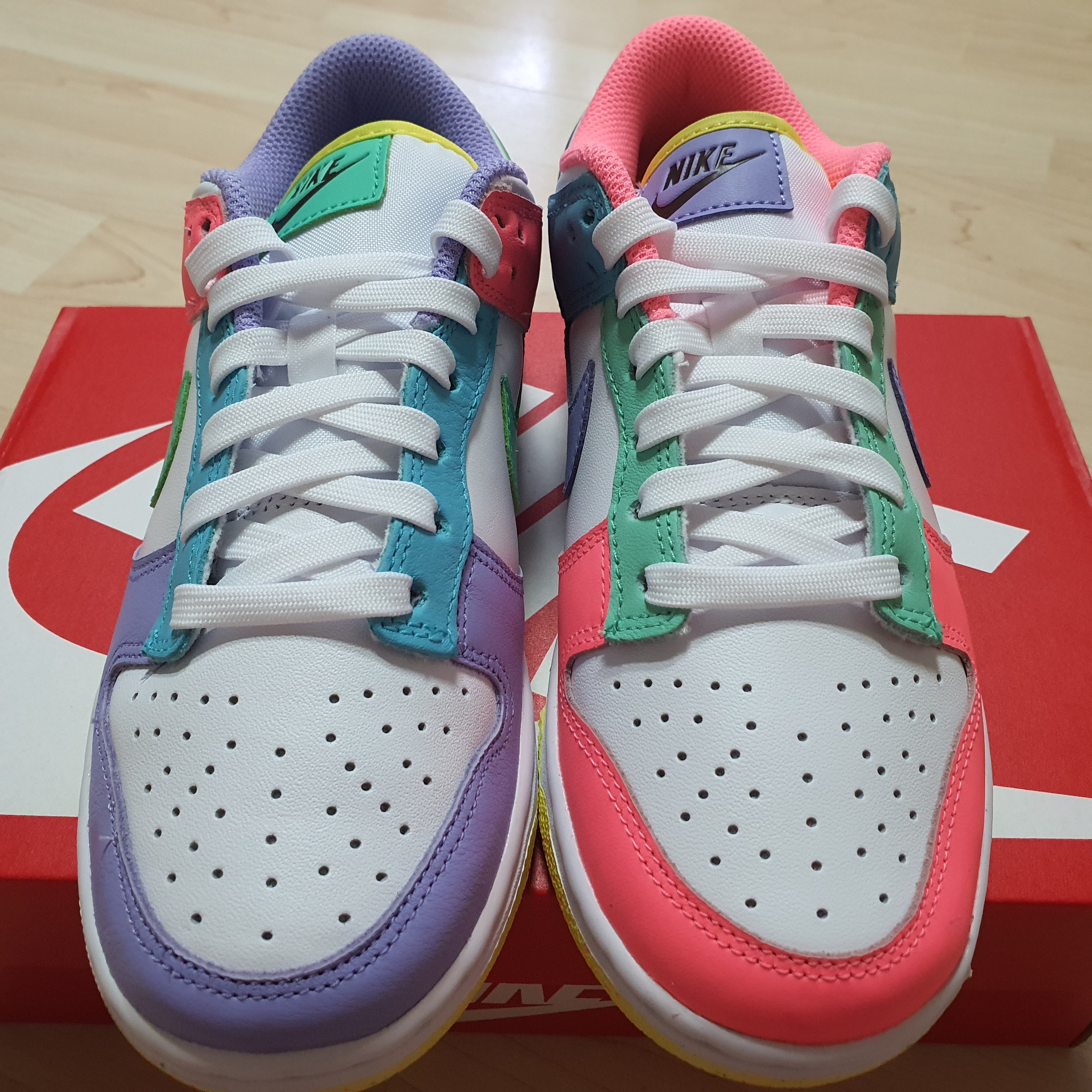 (W) Nike Dunk Low SE Candy 착용 스타일 - 1