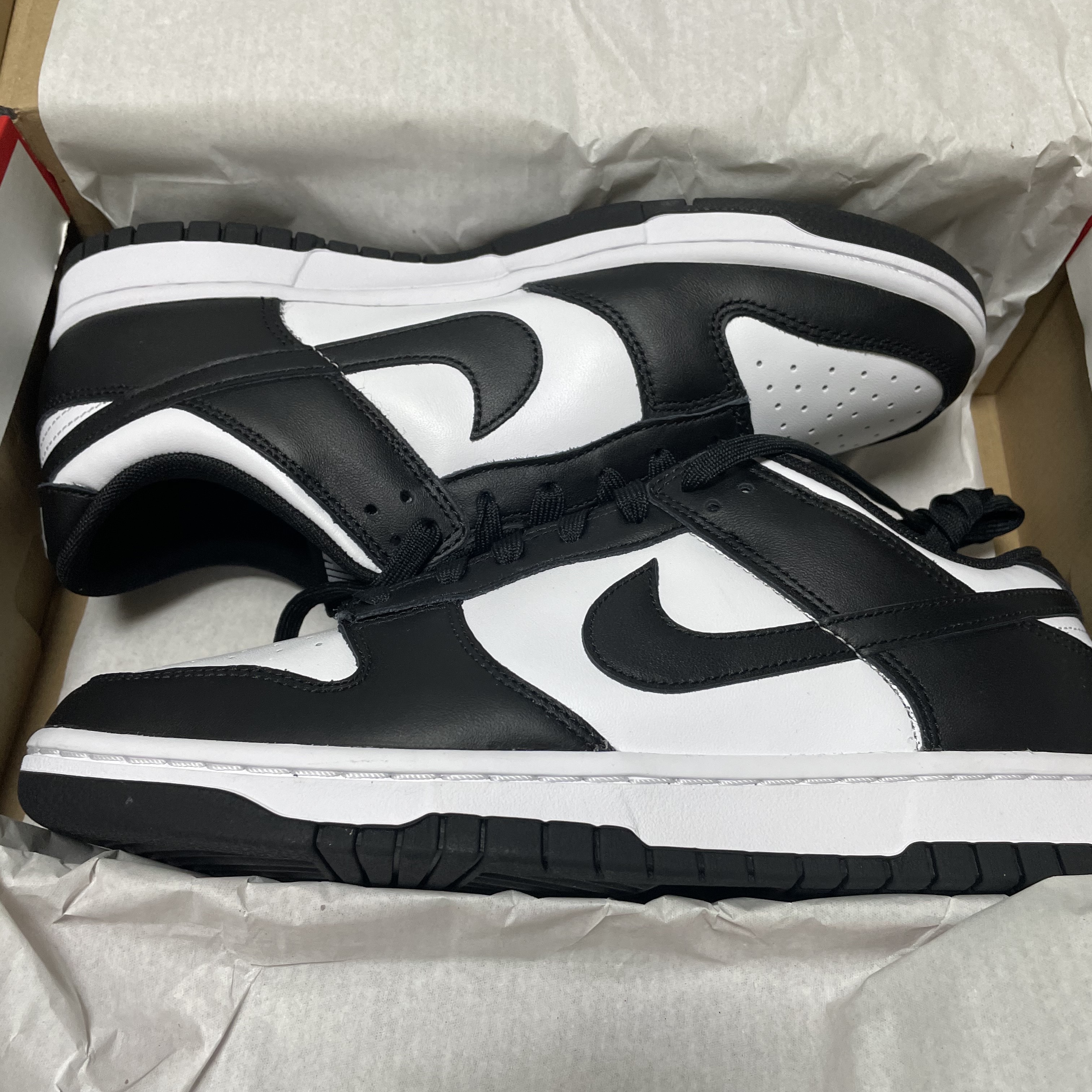 Nike Dunk Low Retro Black 착용 스타일 - 2