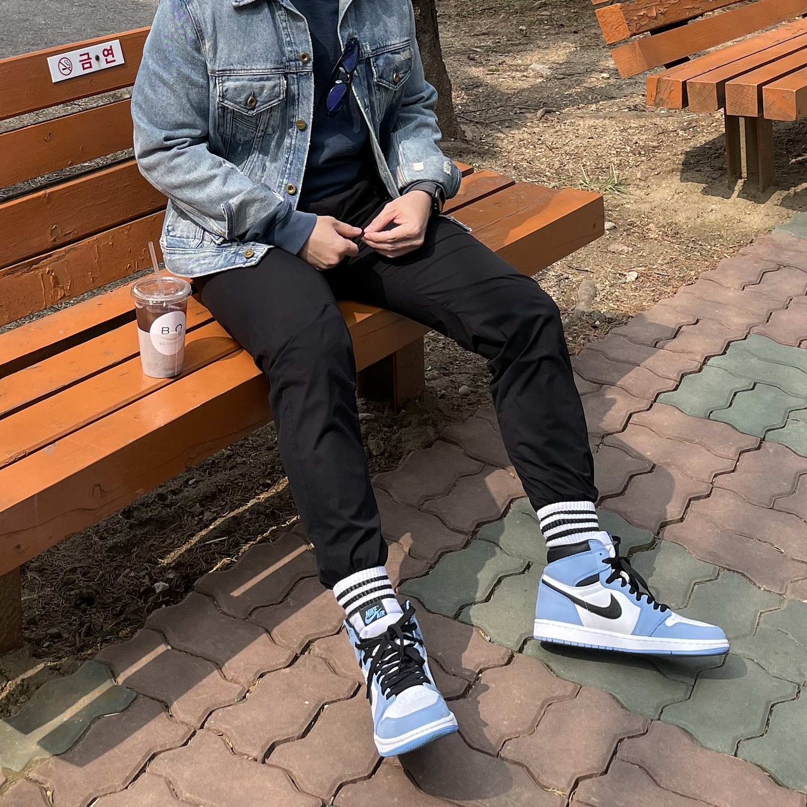 Jordan 1 Retro High OG University Blue 착용 스타일