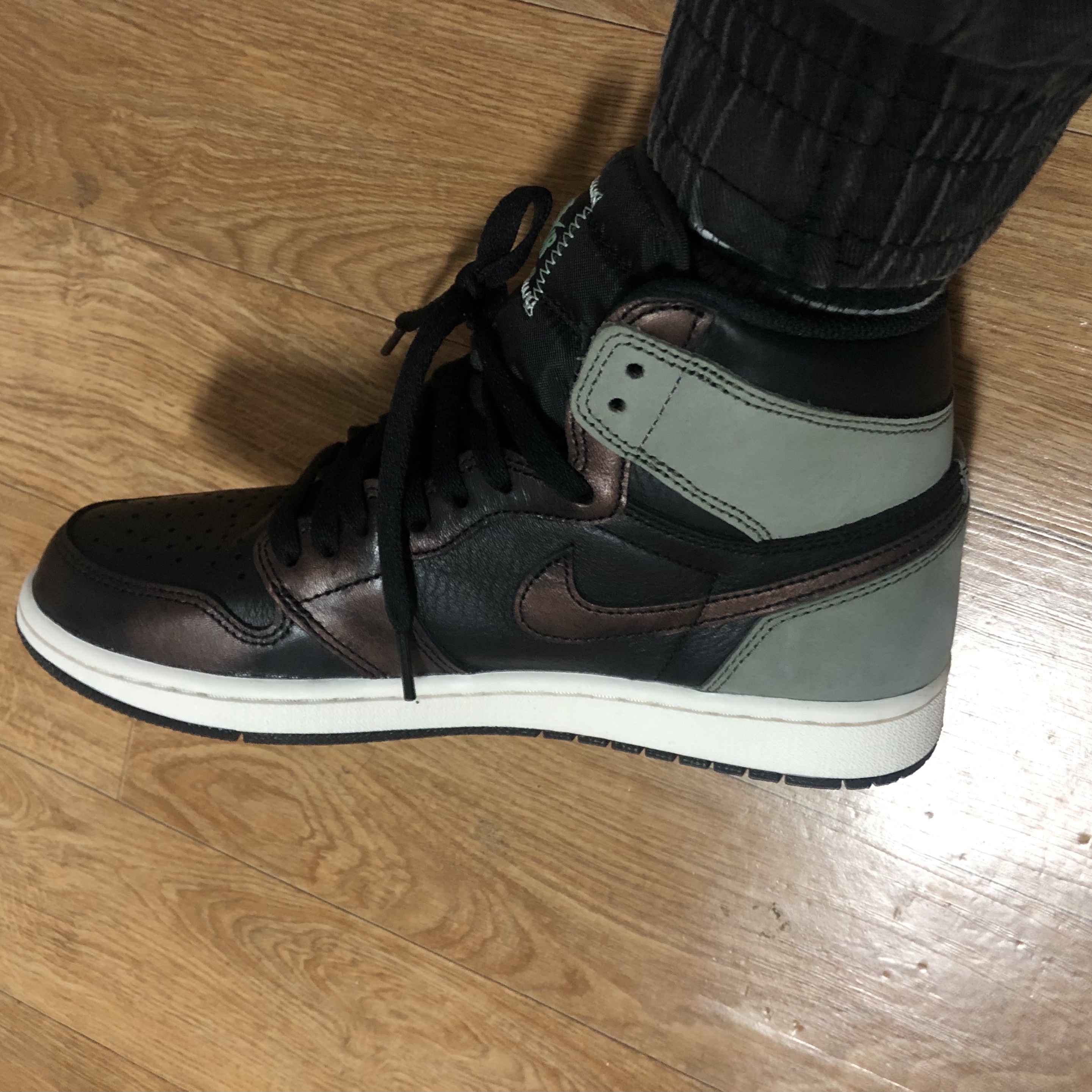Jordan 1 Retro High OG Rust Shadow 착용 스타일