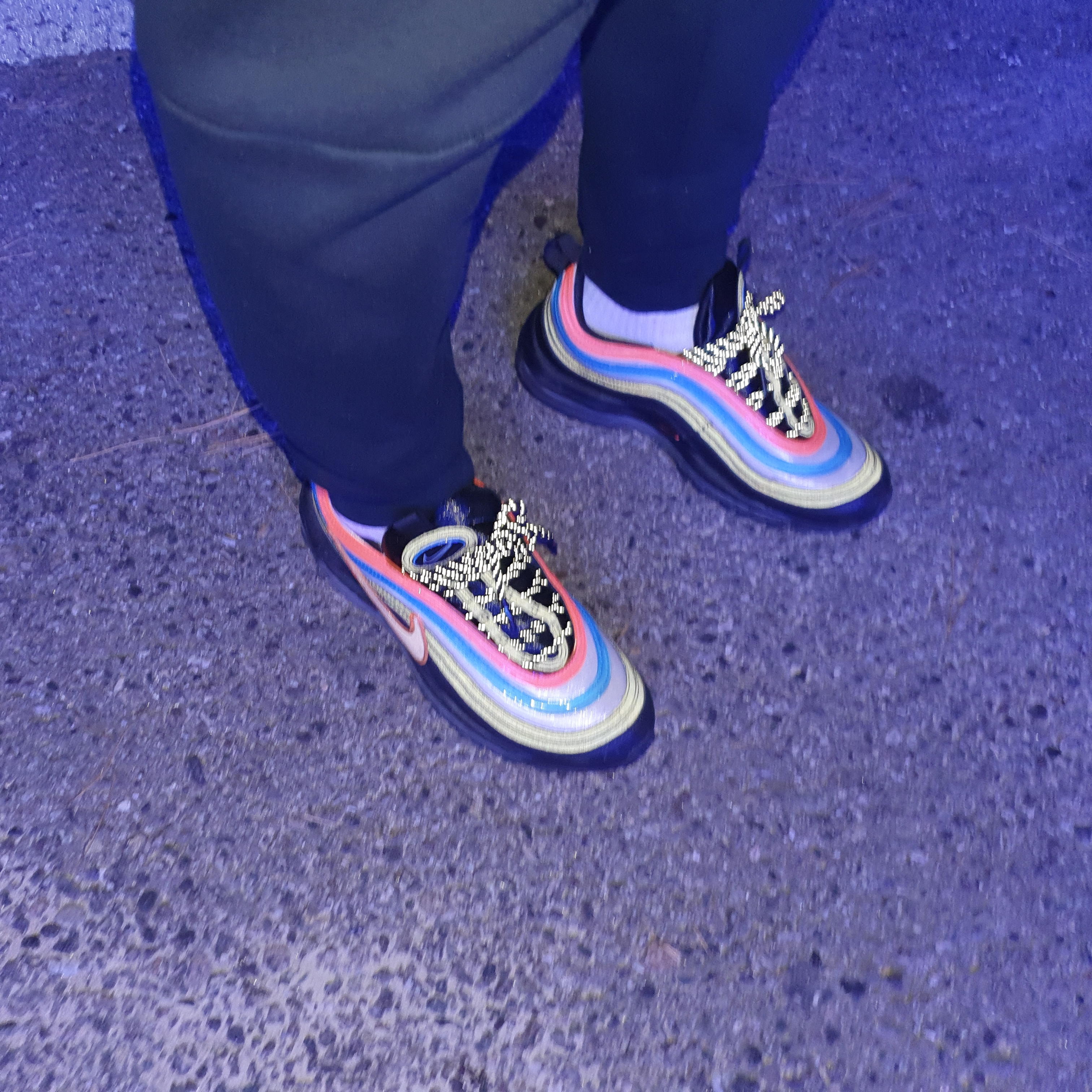 Nike Air Max 97 Neon Seoul 착용 스타일