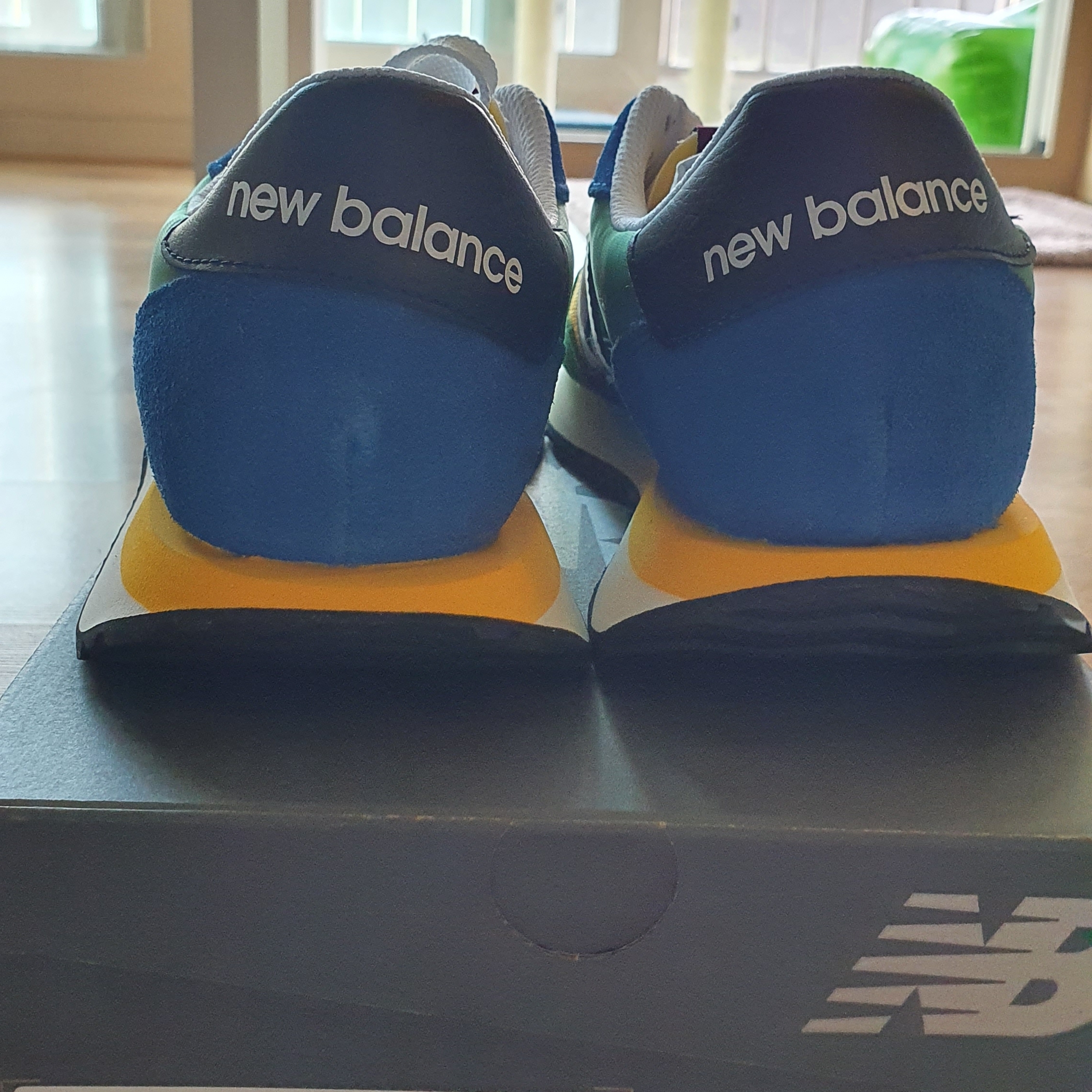 New Balance 237 Green 착용 스타일 - 3