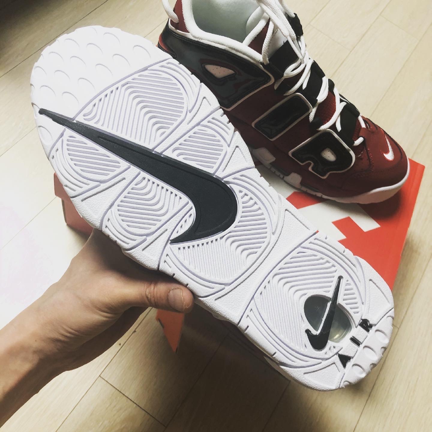 Nike Air More Uptempo 96 Bulls 2021 착용 스타일 - 5