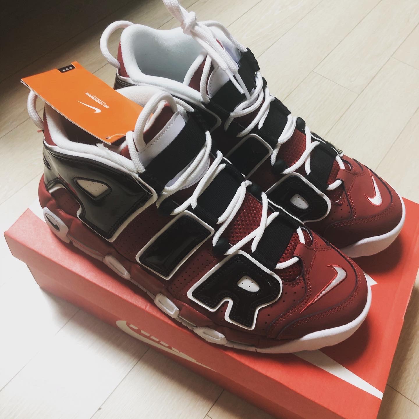Nike Air More Uptempo 96 Bulls 2021 착용 스타일 - 1