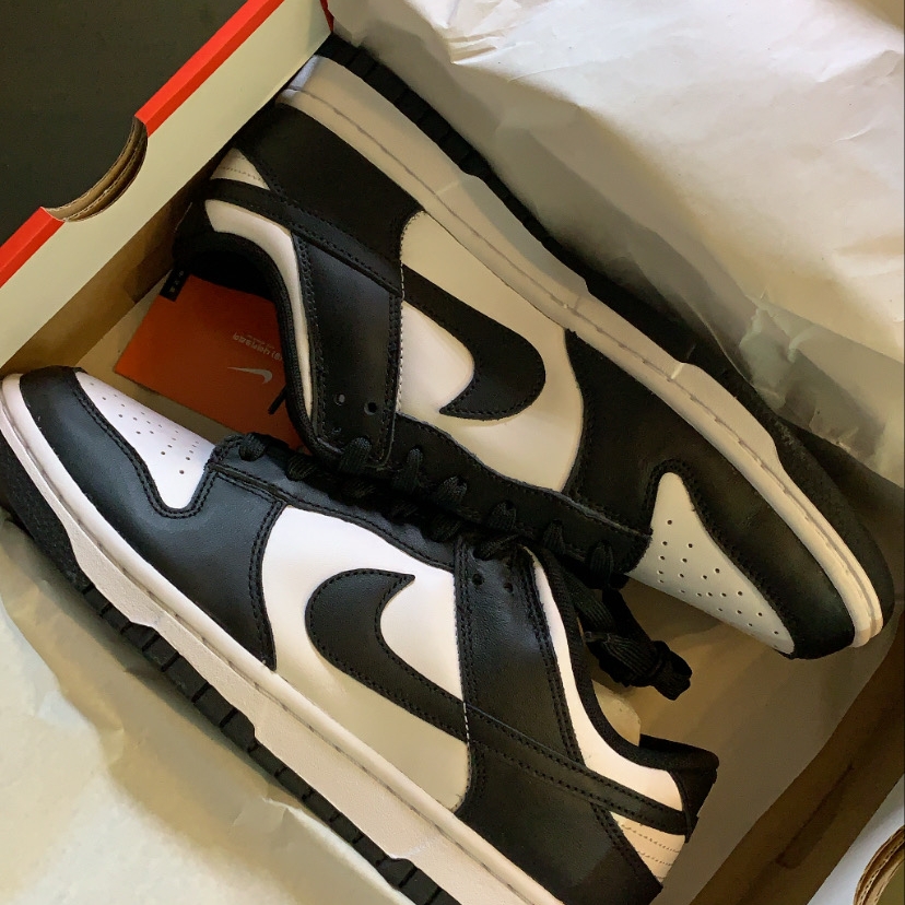 Nike x Kasina Dunk Low Road Sign - Kasina Exclusive, Nike Dunk Low Retro Black 착용 스타일 - 2