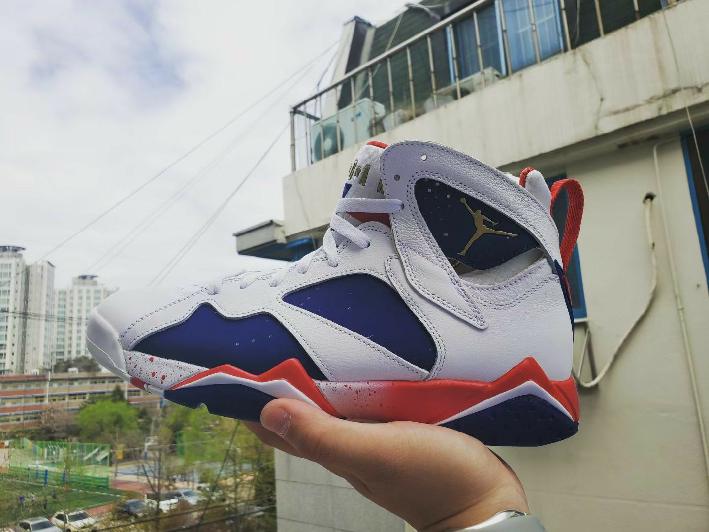 Jordan 7 Retro Tinker Alternate 착용 스타일 - 1