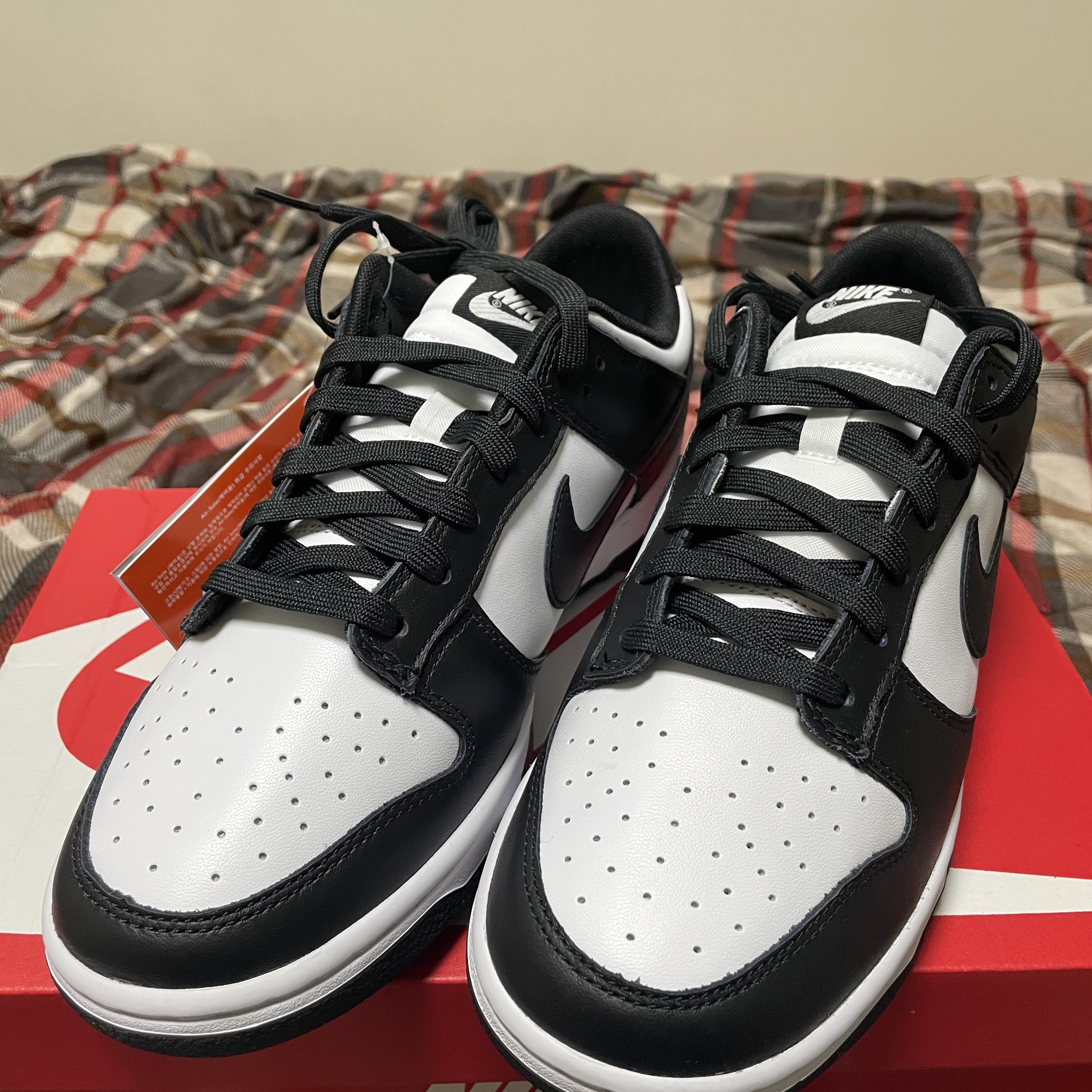 Nike Dunk Low Retro Black 착용 스타일 - 3
