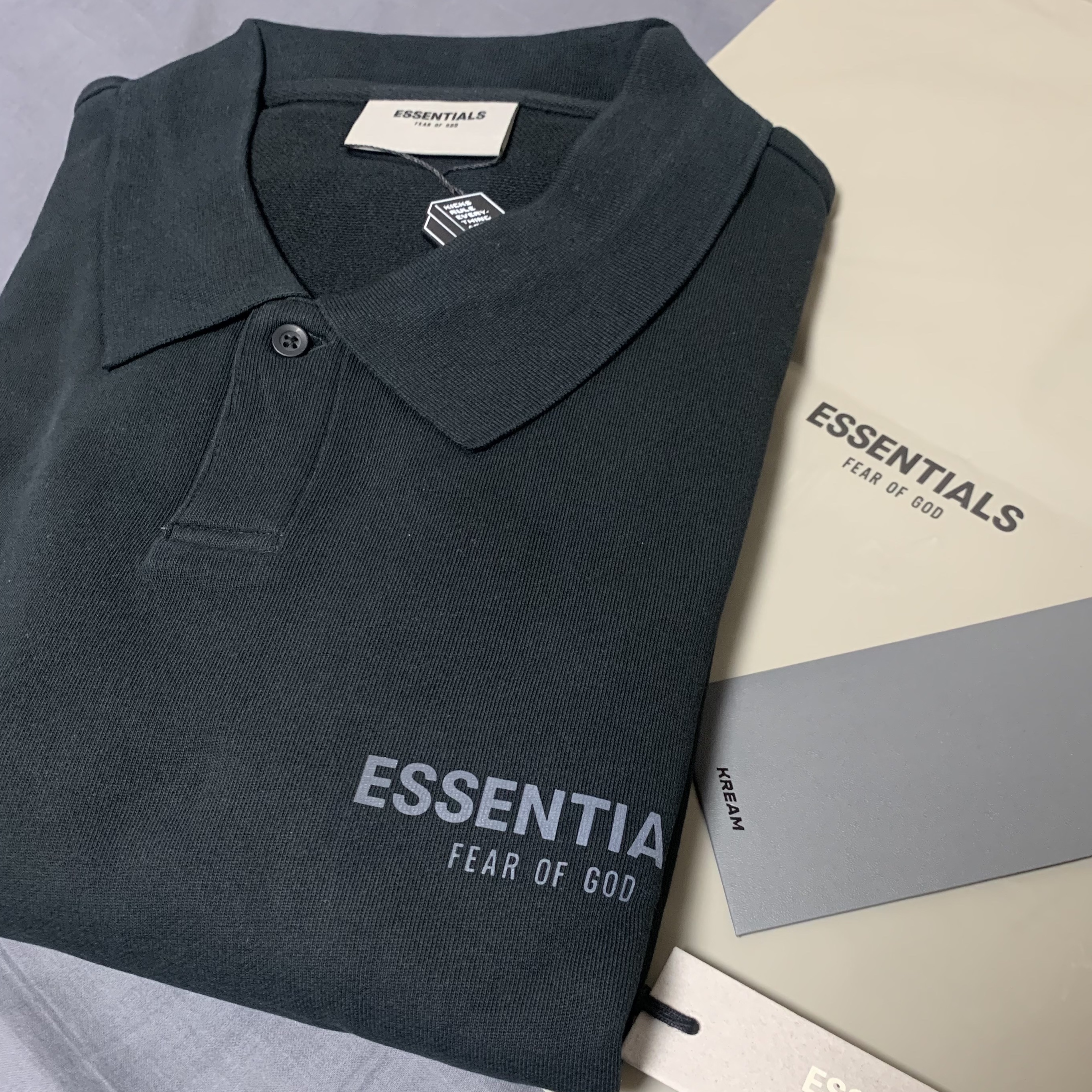 Essentials Long Sleeve Boxy Polo Black - 20FW 착용 스타일 - 2