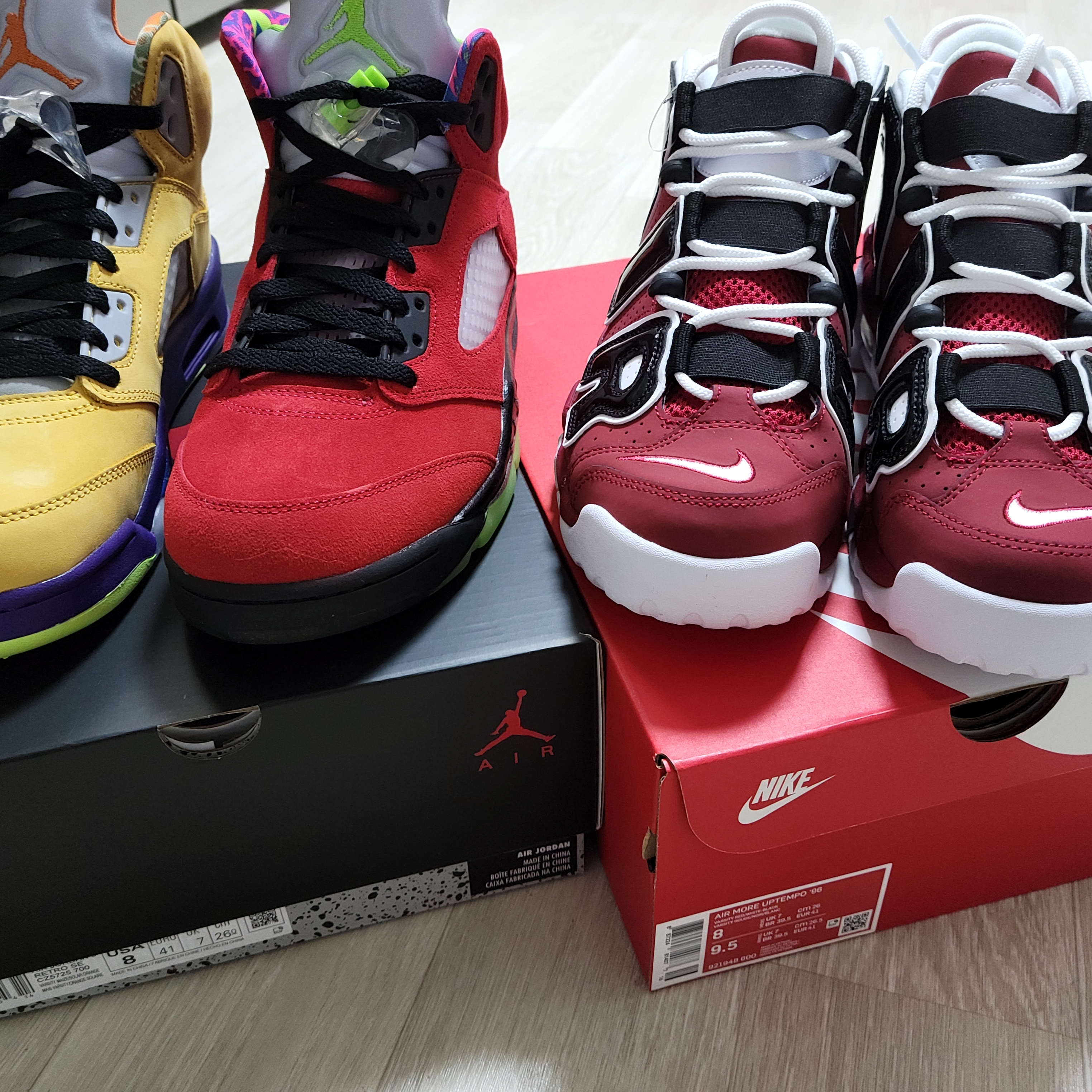 Nike Air More Uptempo 96 Bulls 2021, Jordan 5 Retro SE What The 착용 스타일 - 1