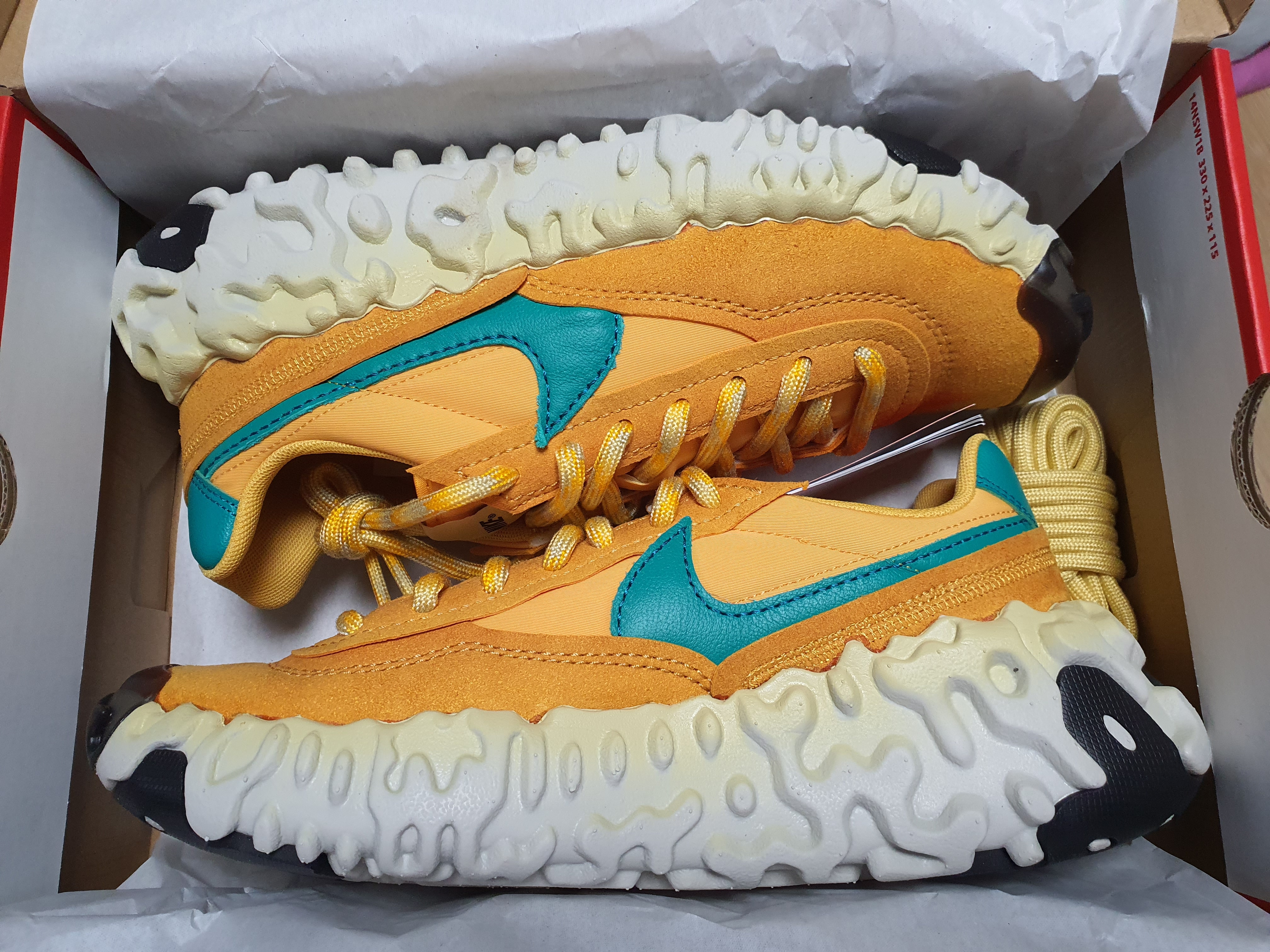 Nike Overbreak SP Khaki 착용 스타일