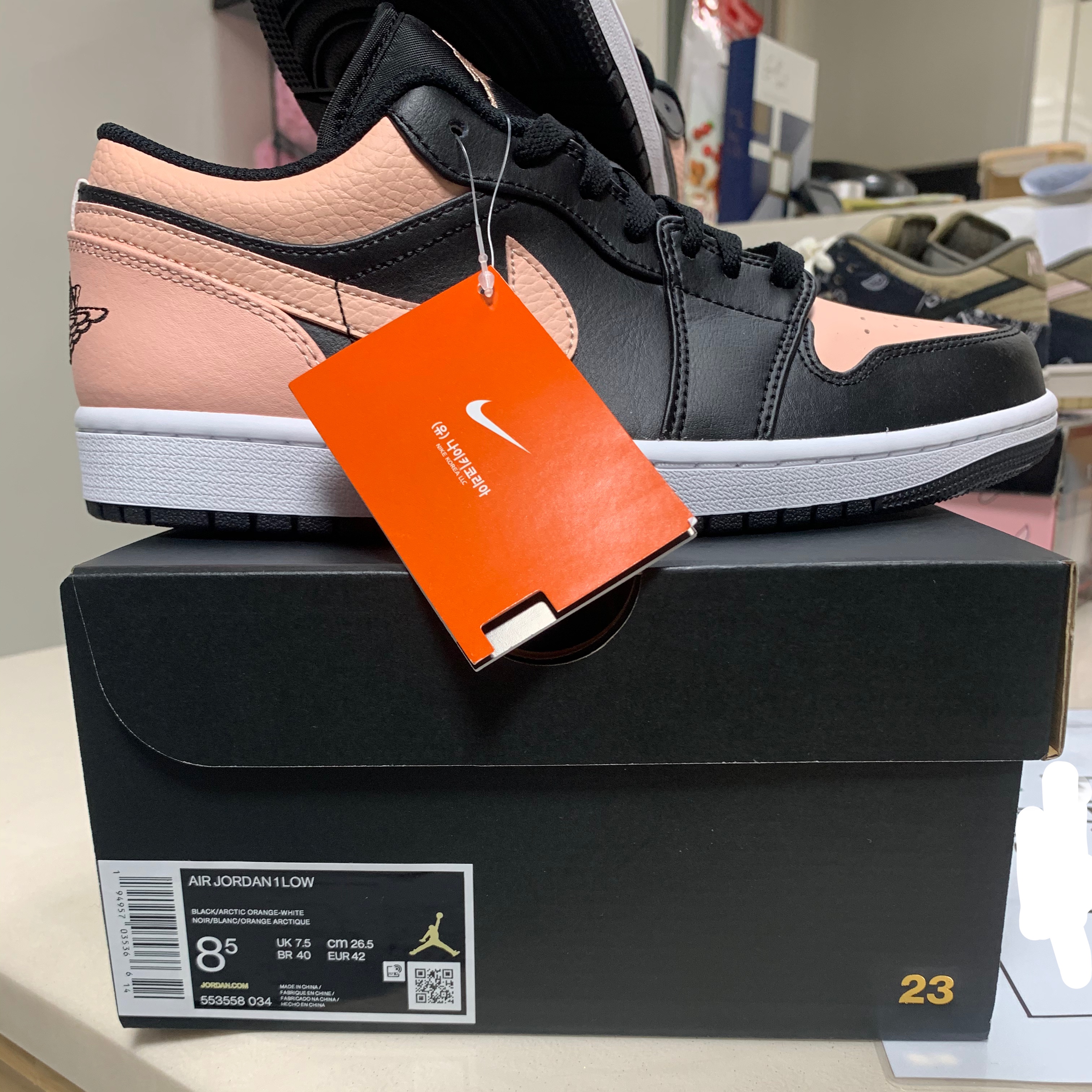 Jordan 1 Low Crimson Tint 착용 스타일 - 2
