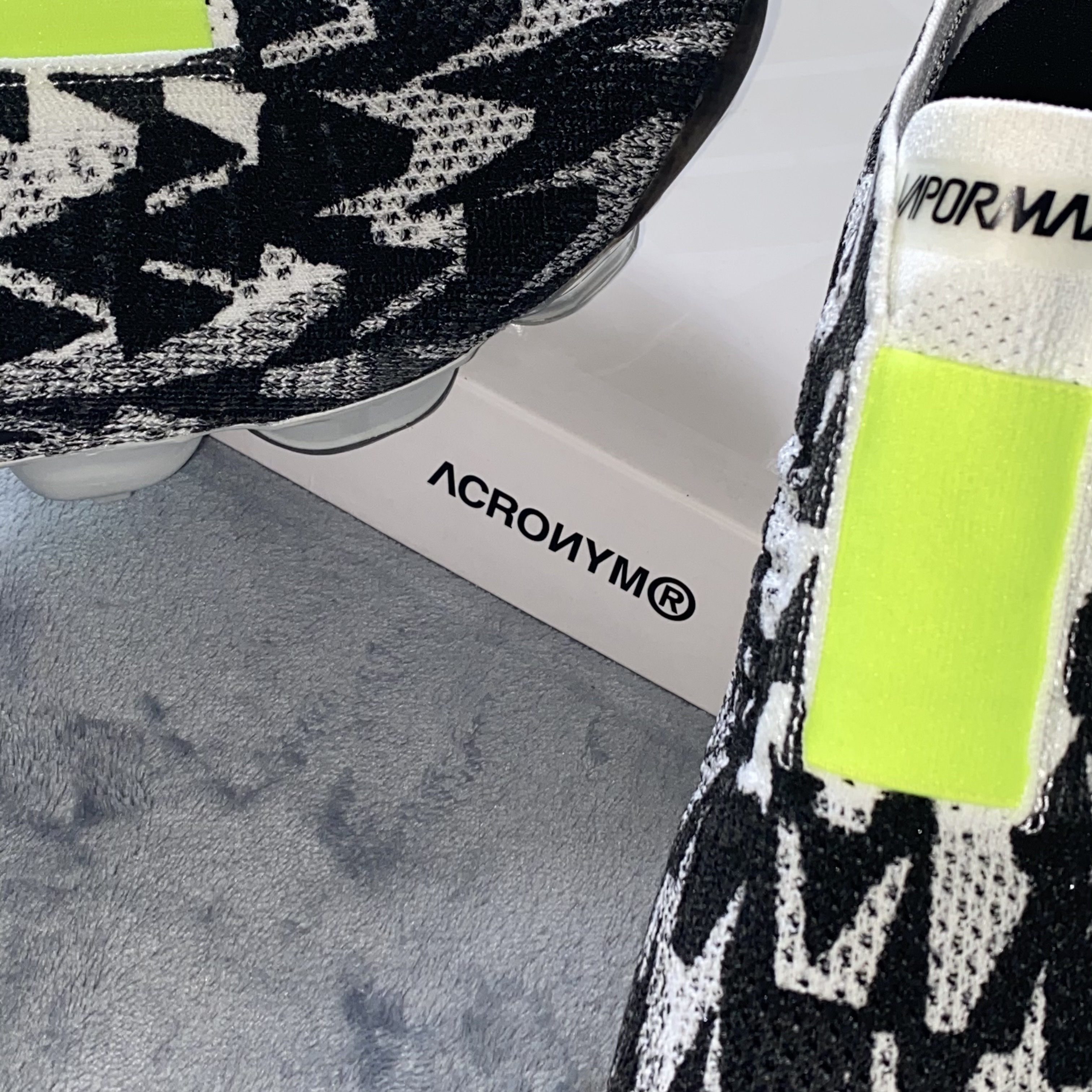 Nike x Acronym Air VaporMax Moc 2 Light Bone 착용 스타일