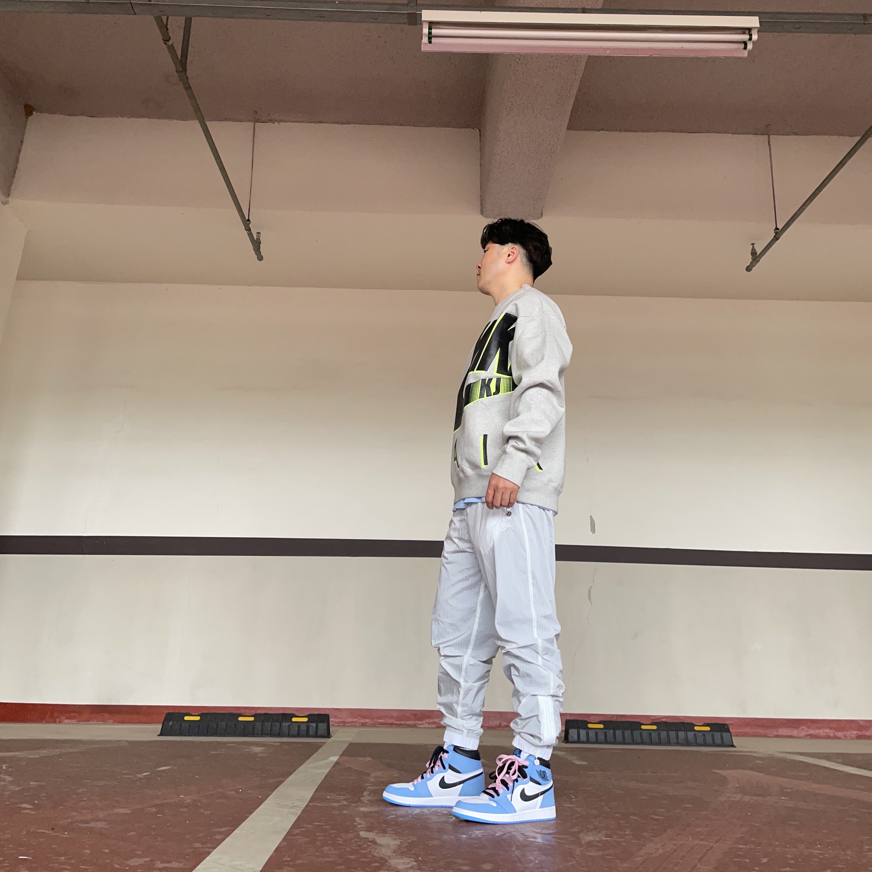 Nike x Kim Jones Fleece Crew Grey Heather - US/EU, Nike x Kim Jones Printed Track Pants White - US/EU 착용 스타일 - 4