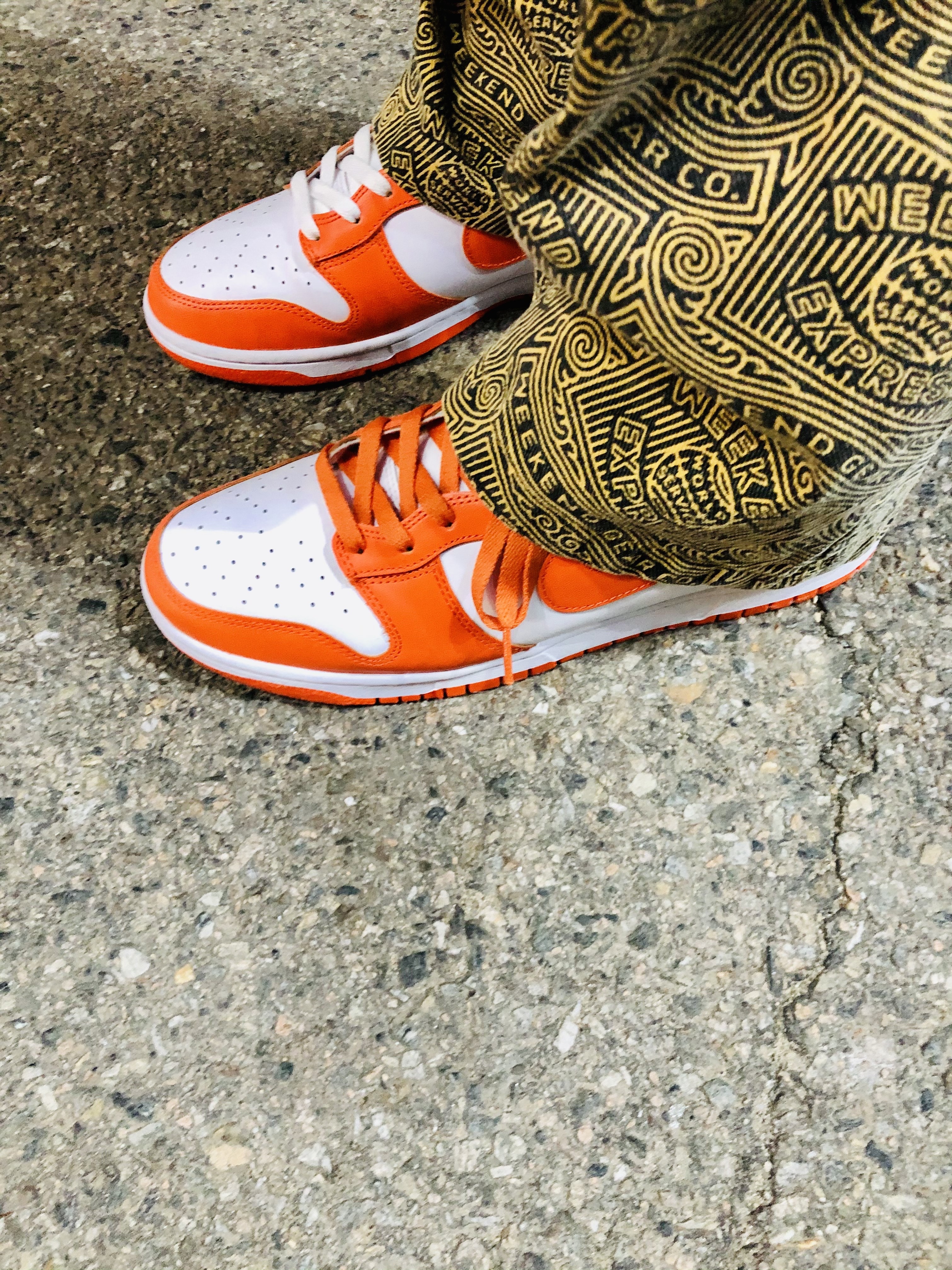 Nike Dunk High Retro Orange Blaze 착용 스타일 - 4